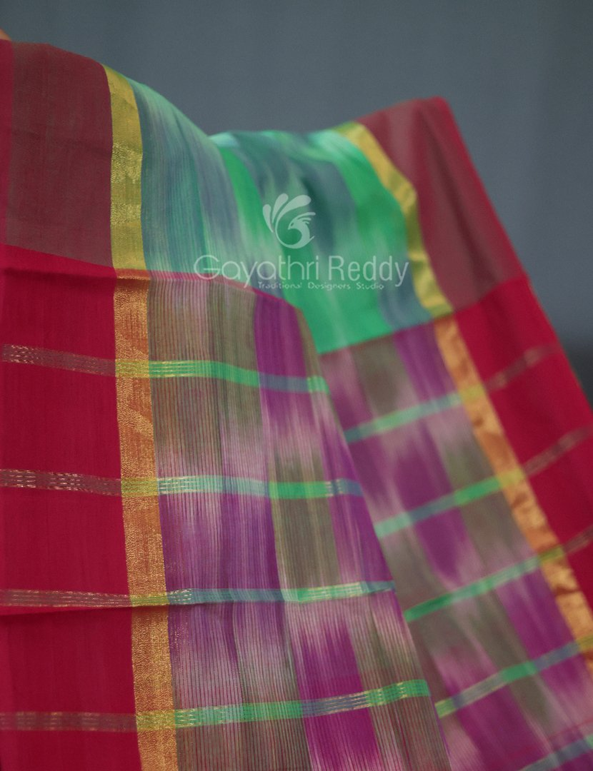Dual Shades of Sea Green And Maroon Mangalagiri Ikkat Cotton Saree By Gayathri Reddy Designer Studio | Swadesiicart