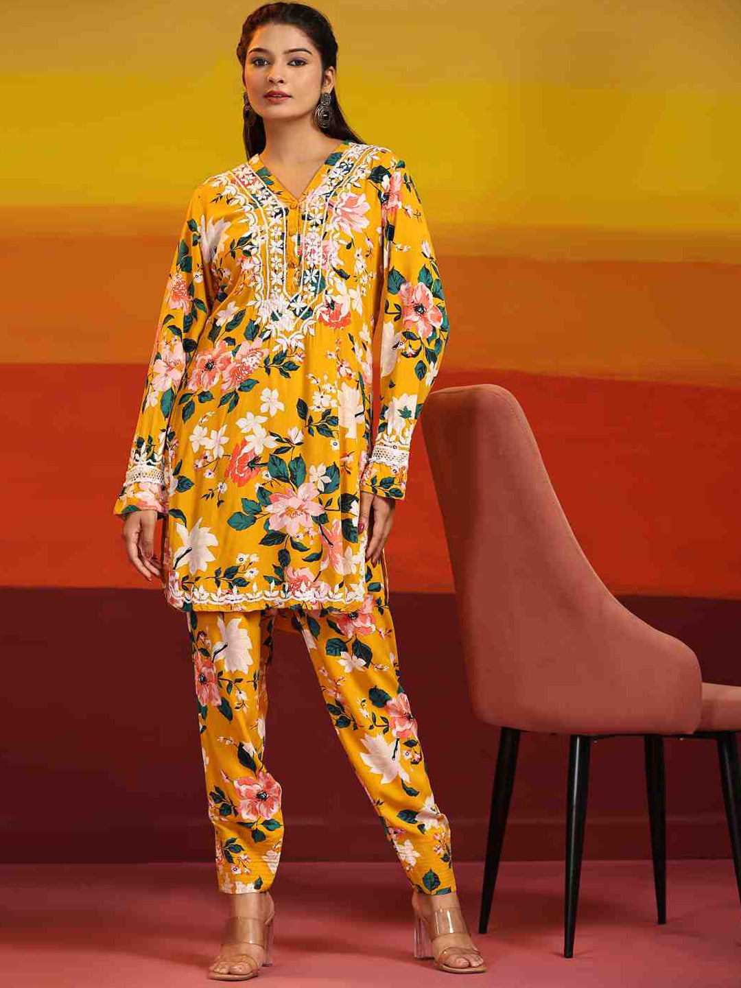 HOUSE OF KARI Floral Printed Chikankari Regular Straight Pure Cotton Kurta with Trousers | Swadesiicart