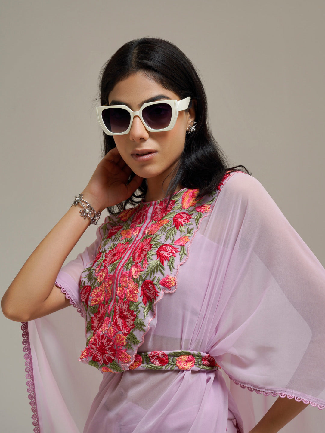 Tikhi Imli Lavender & Pink Floral Embroidered Belted Saree | Swadesiicart