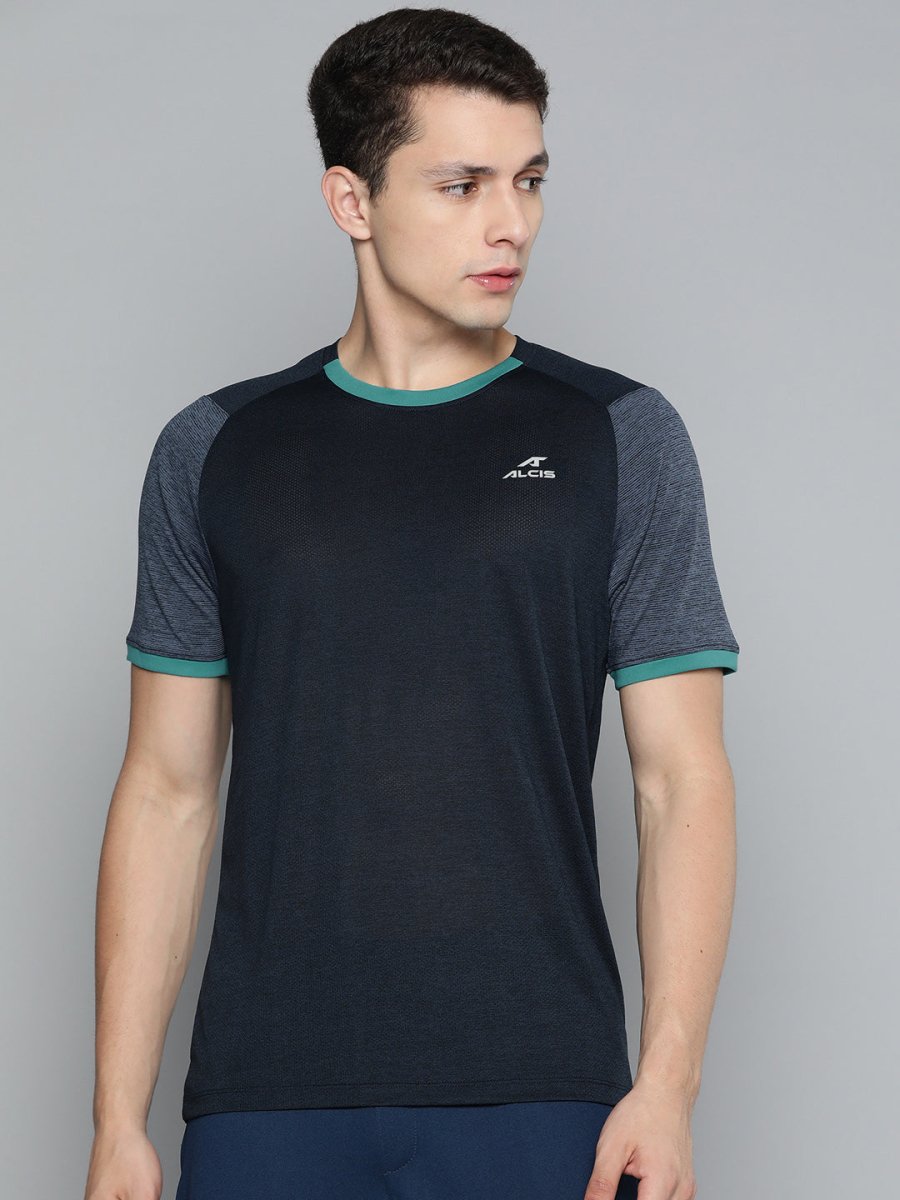 Alcis Men Colourblocked Dry Tech Slim Fit T-shirt | Swadesiicart
