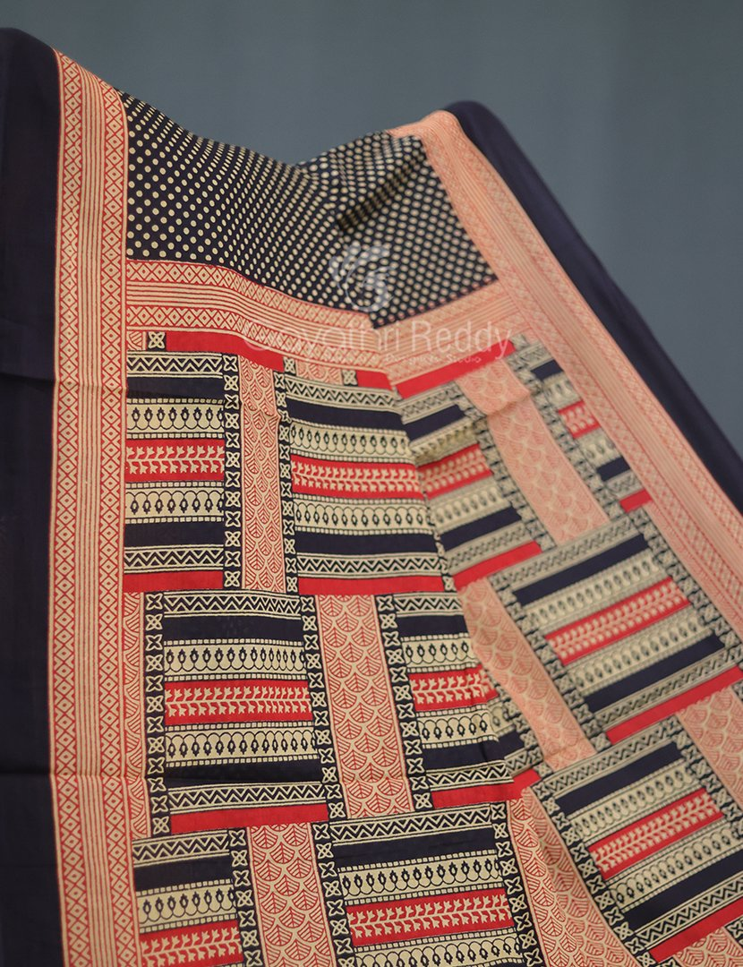 Black Coloured Combination Printed Cotton Saree By Gayathri Reddy Designer Studio | Swadesiicart