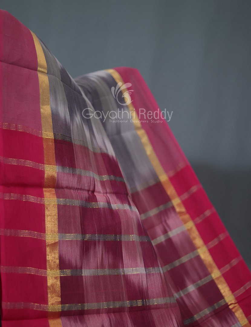 Dual Shades of Pink And Green Mangalagiri Ikkat Cotton Saree By Gayathri Reddy Designer Studio | Swadesiicart