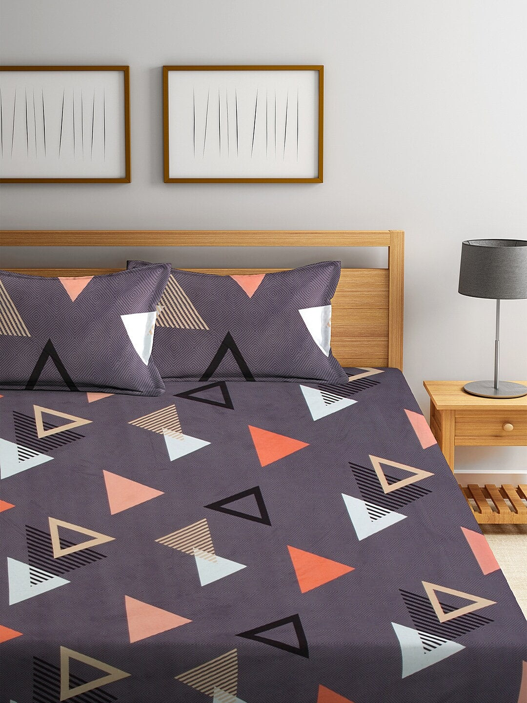 KLOTTHE Purple Geometric 210 TC Cotton Bedsheet with Pillow Covers - Swadesiicart