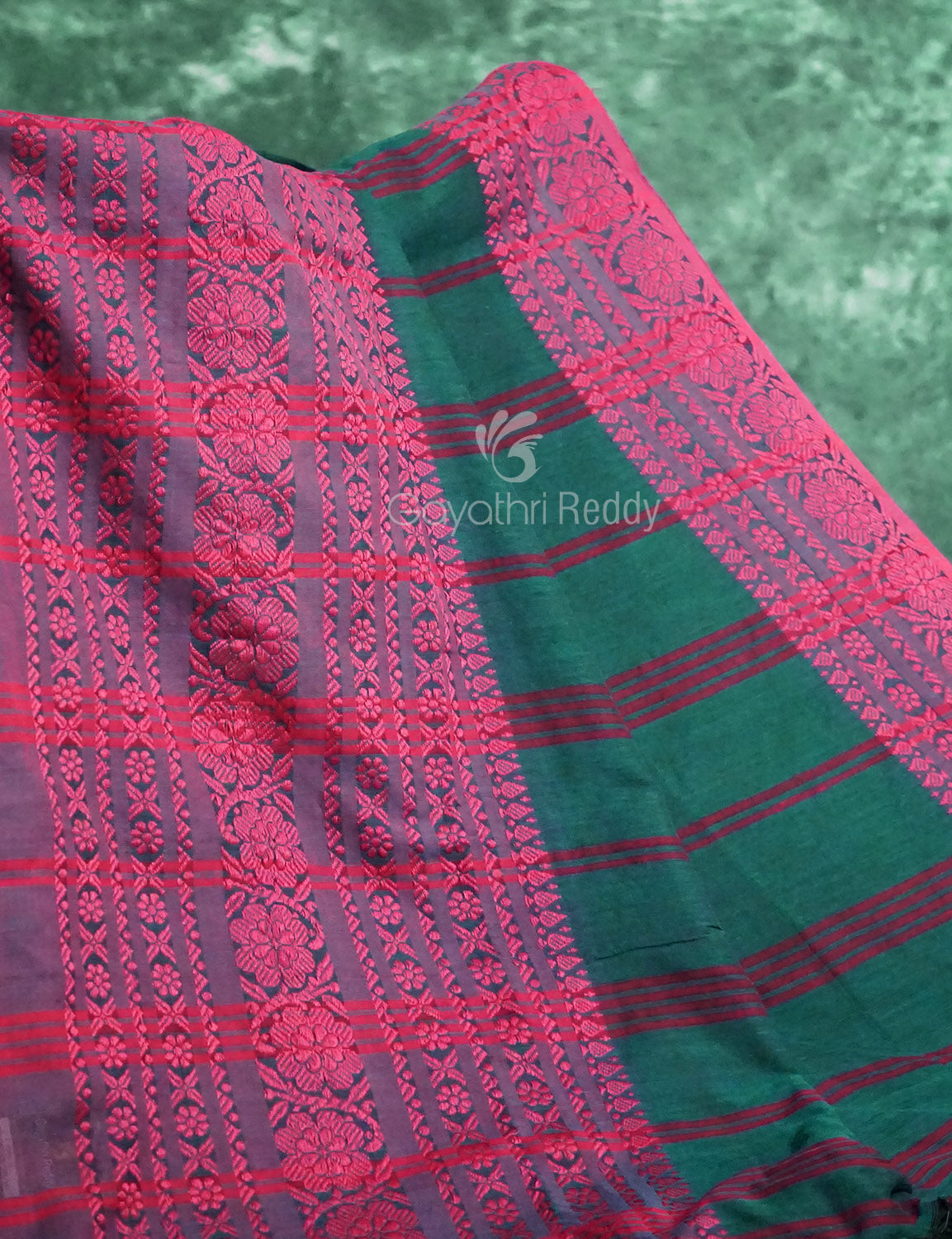 Bottle Green And Pink Colour Contrast Thread Border Khadi Cotton Saree By Gayathri Reddy Designer Studio | Swadesiicart