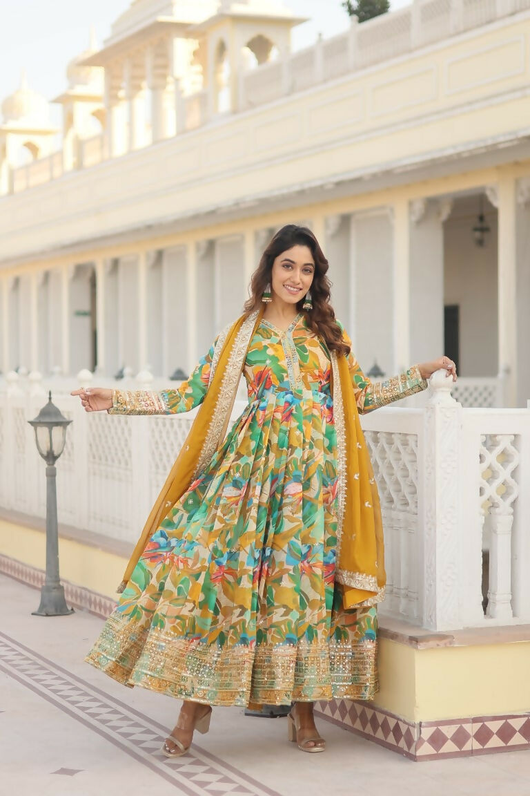 Jyoti Fashion Women's Green Russian Silk Sequins Zari Embroideredy Anarkali Dress with Dupatta | Swadesiicart