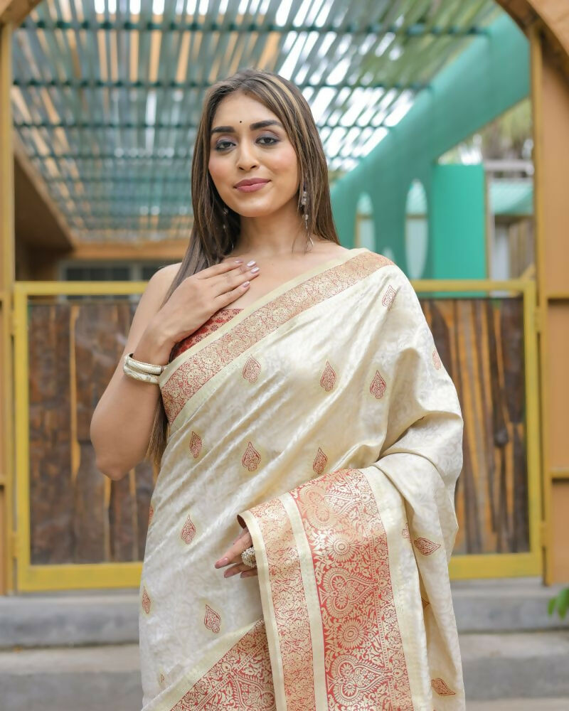 Vamsee Madhavi White Soft Silk Saree - Swadesiicart