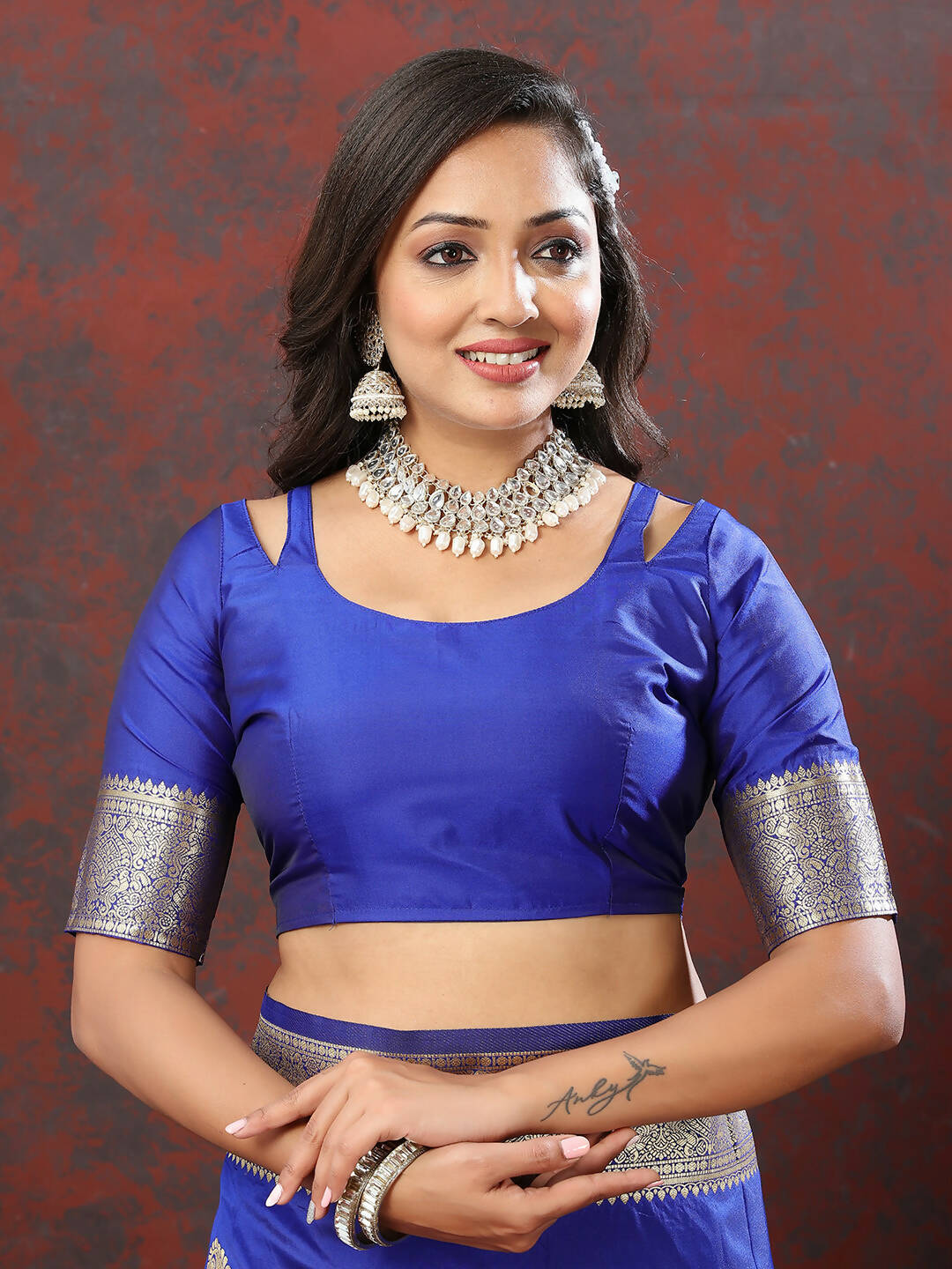 Lorenvalley Fashion Blue Soft Silk Woven Design Gold Zari Weaving Saree - Swadesiicart