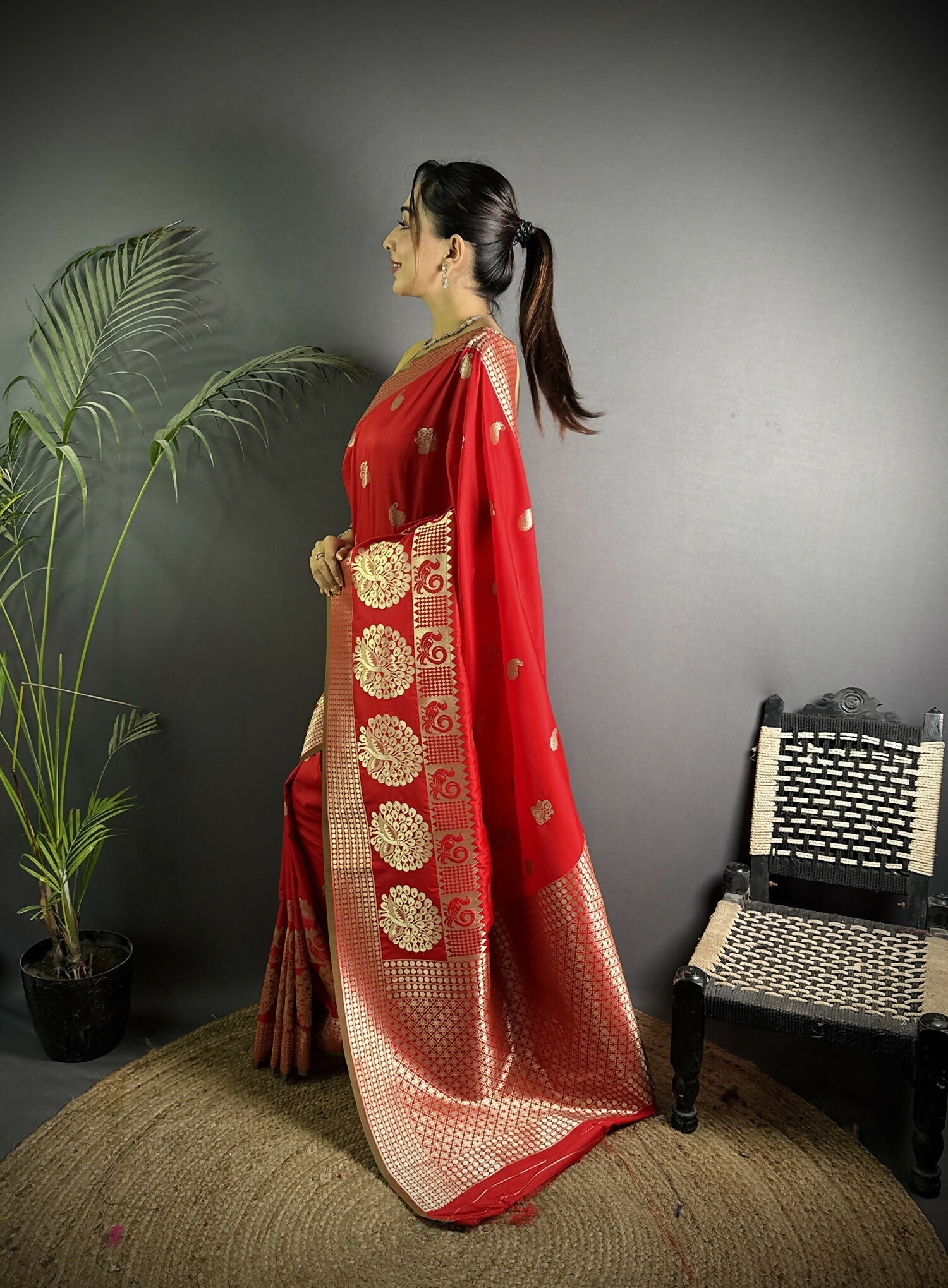 Joban Fashion Red Banarasi Soft Lichi Silk Paisley Saree | Swadesiicart
