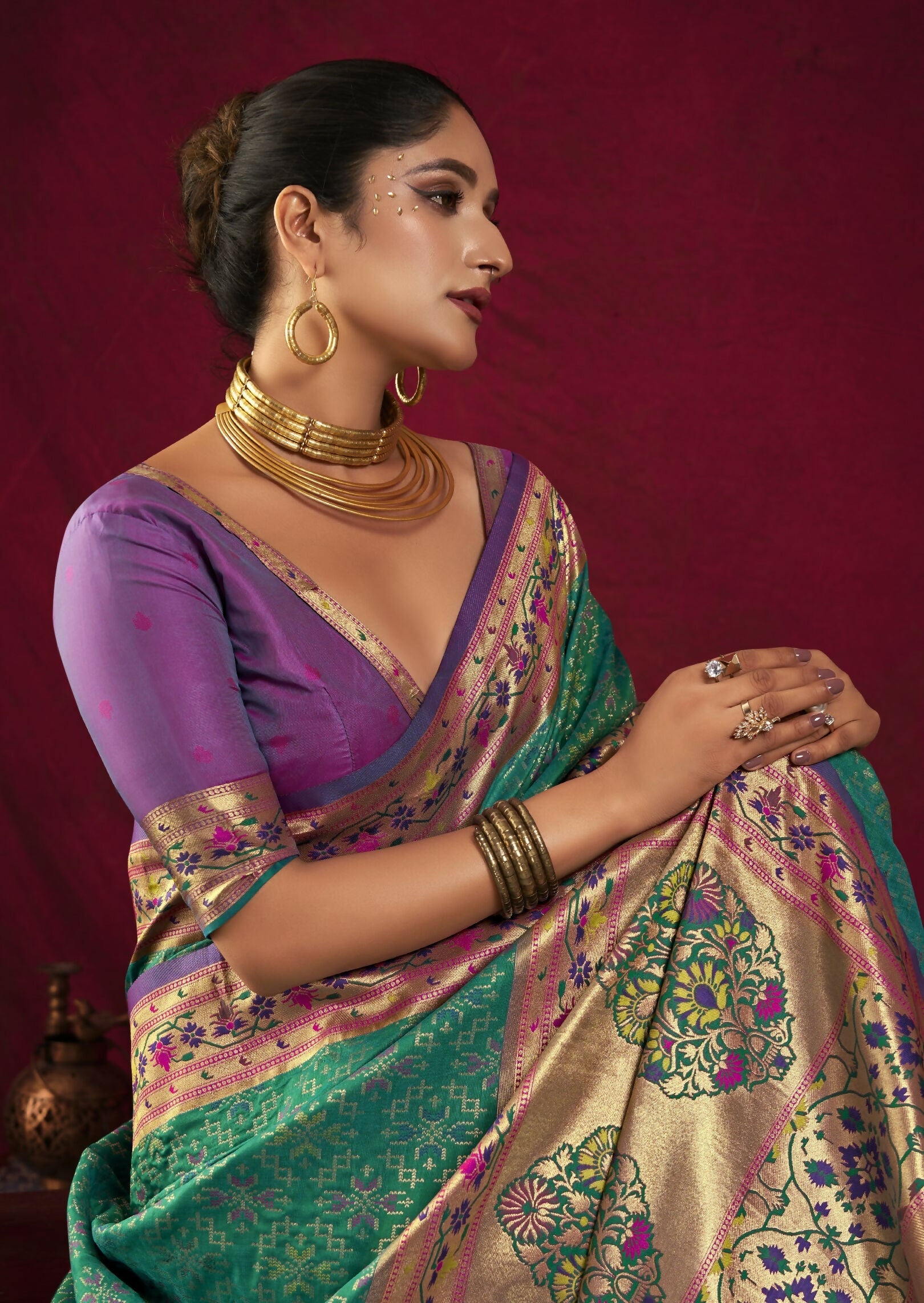 Vishnu Weaves Women's Rama Paithani Silk Saree with Blouse - Swadesiicart