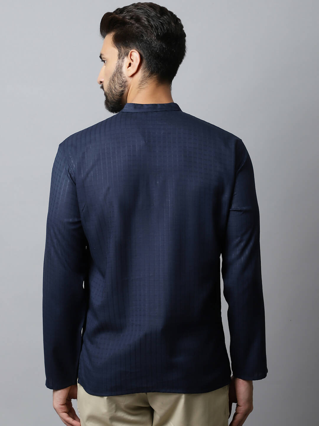 Even Apparels Navy blue Color Pure Cotton Men's Kurta With Side Placket (CHK082) | Swadesiicart