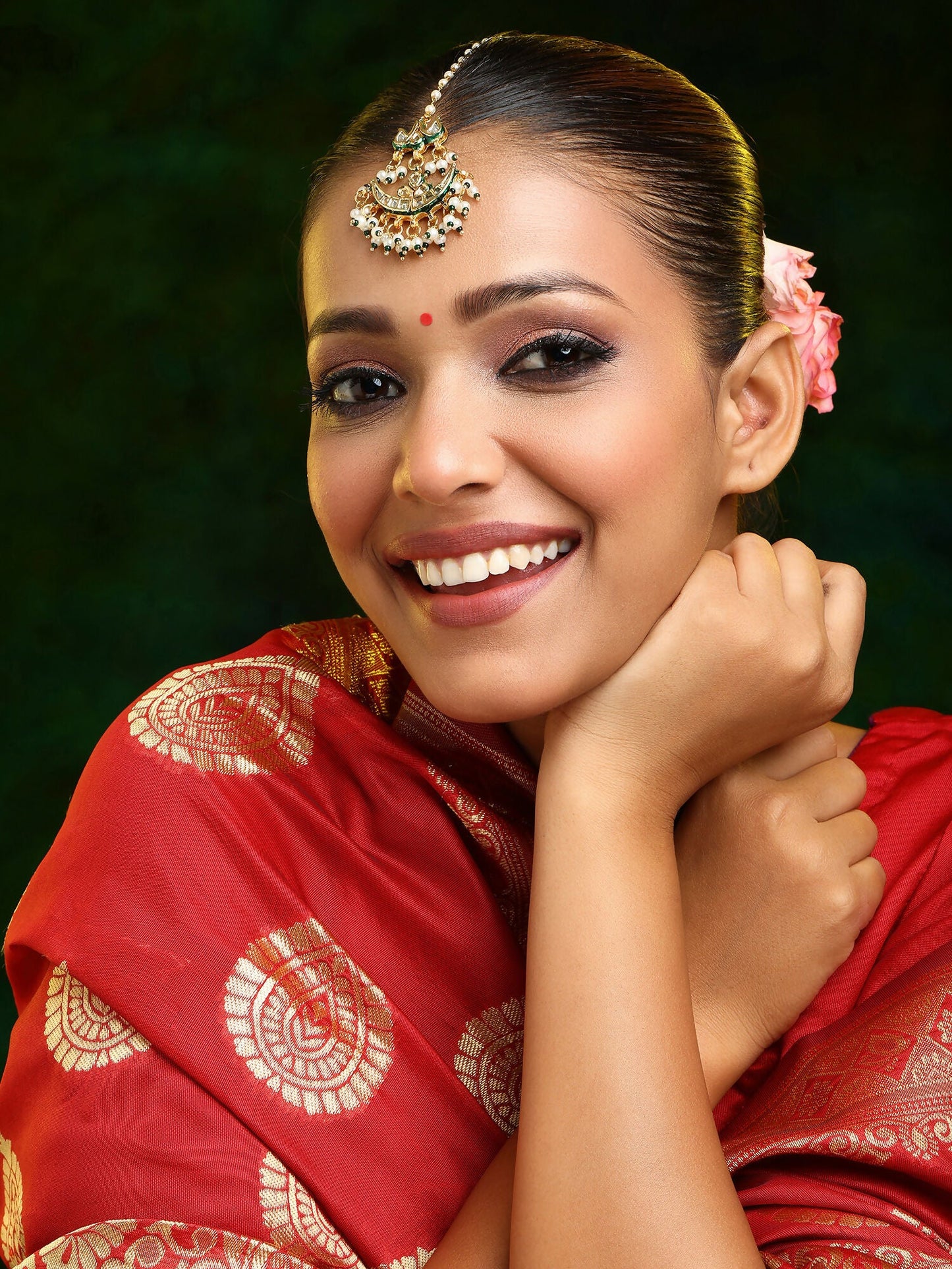 Ruby Raang Gold Polished Gold Kundan Maang Tikka | Swadesiicart