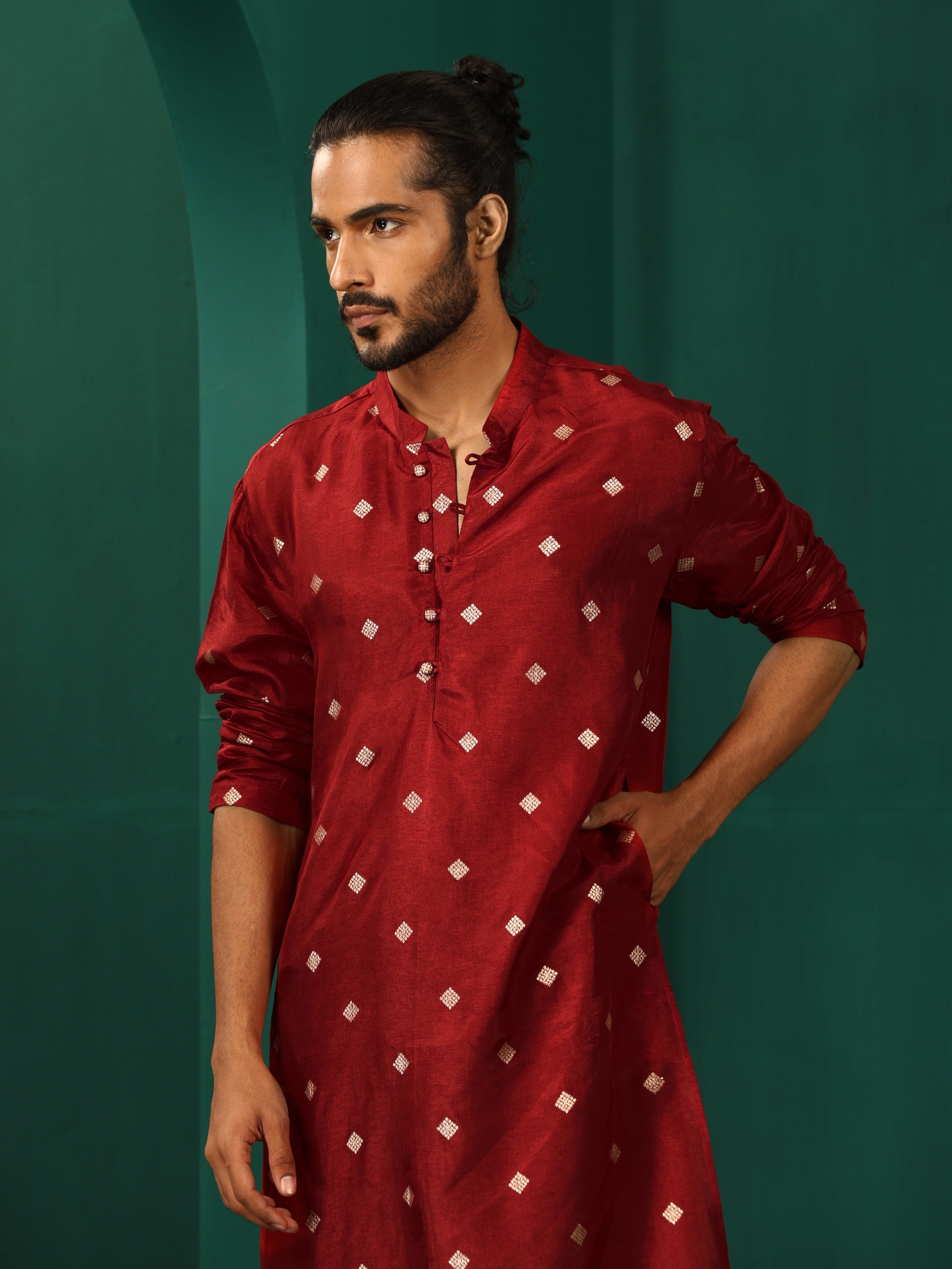 trueBrowns Men's Maroon Diamond Viscose Silk Long Kurta | Swadesiicart