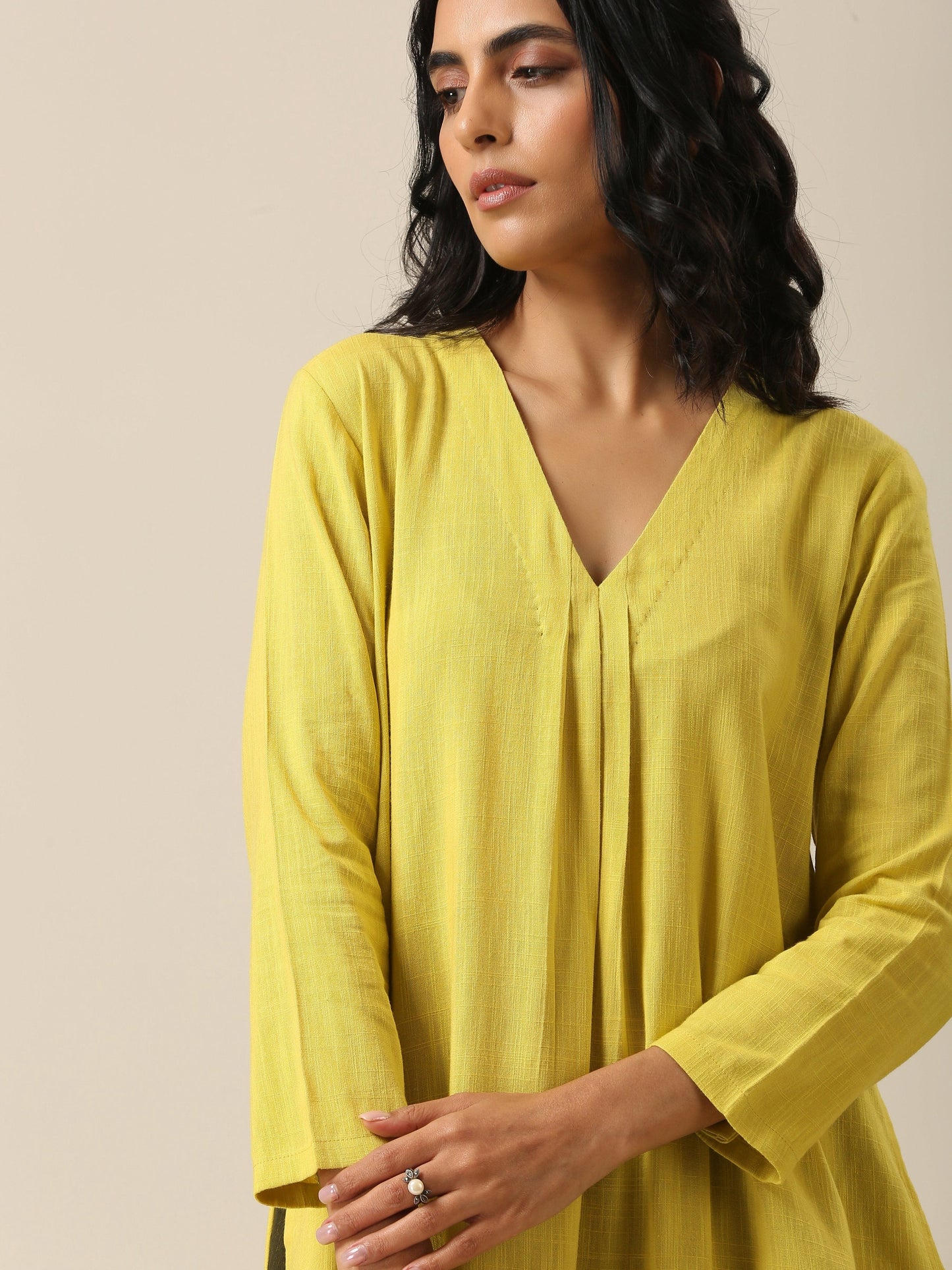 trueBrowns Lime Slub Texture Slit Kurta Palazzo Set | Swadesiicart