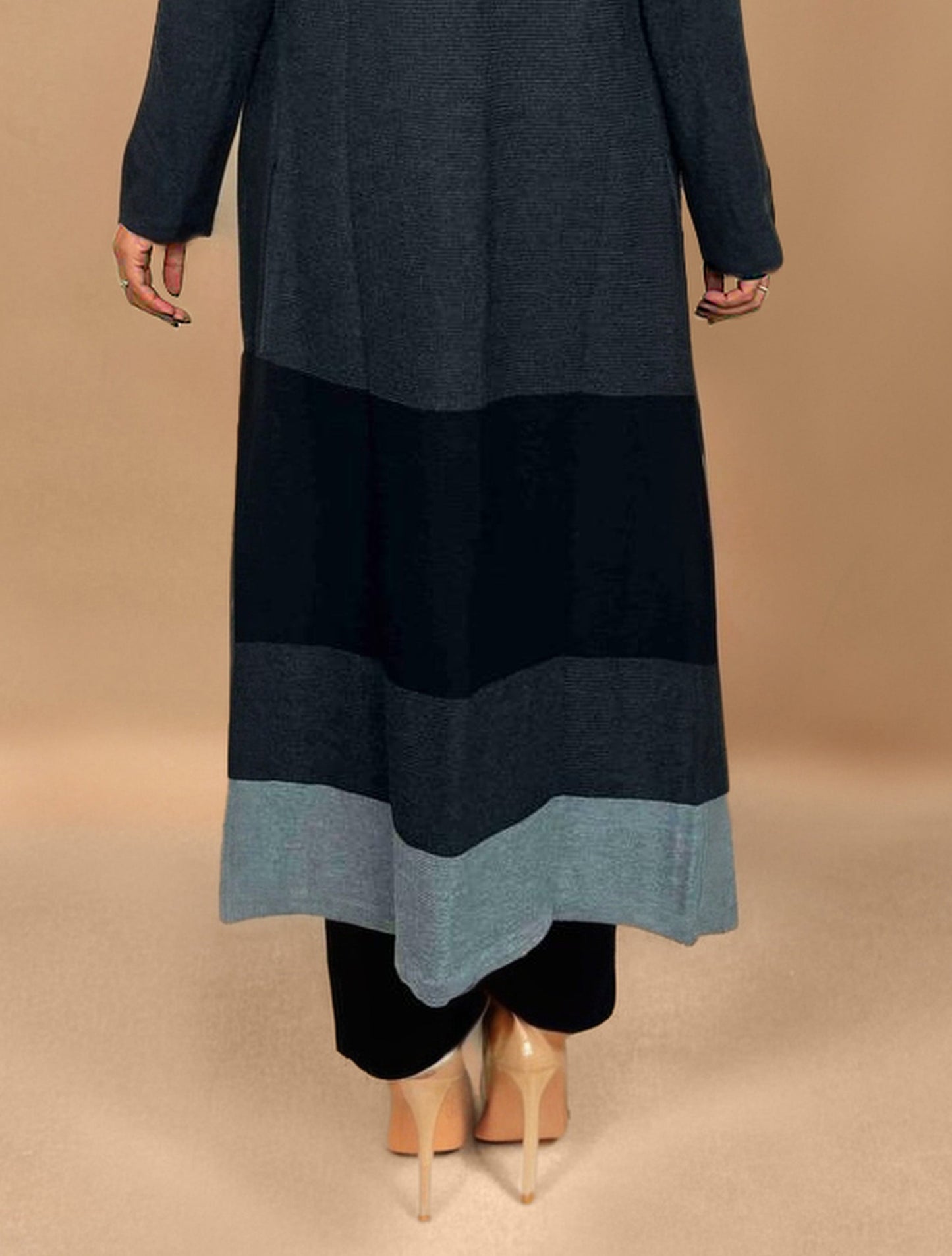 trueBrowns Dark Grey Woollen Cape | Swadesiicart