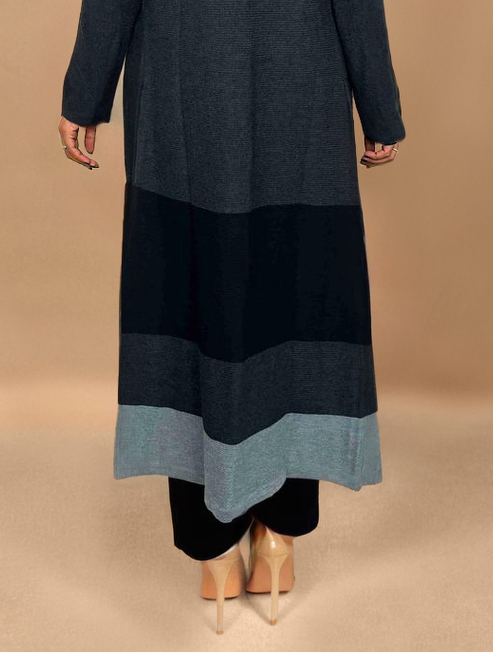 trueBrowns Dark Grey Woollen Cape | Swadesiicart