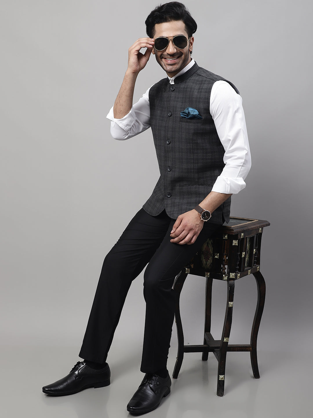 Even Apparels Men's Grey Nehru Jacket With Welt Pockets | Swadesiicart