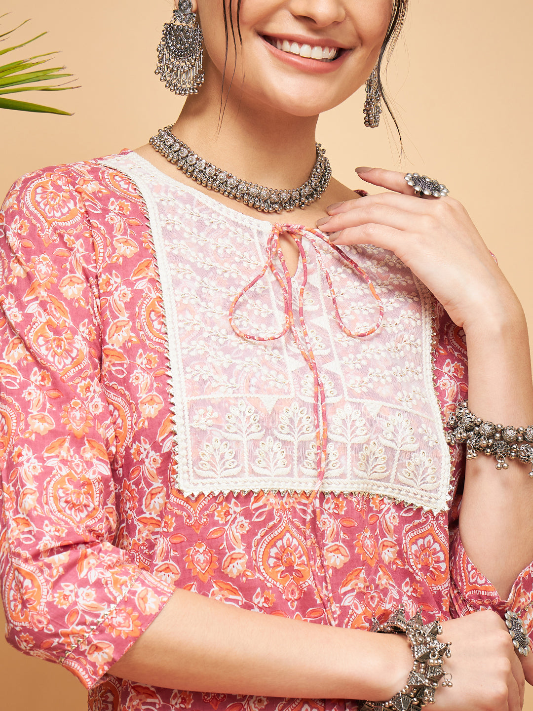 InWeave Women's Dusty Pink Paisley Patch Straight Kurta Pant Set - Swadesiicart
