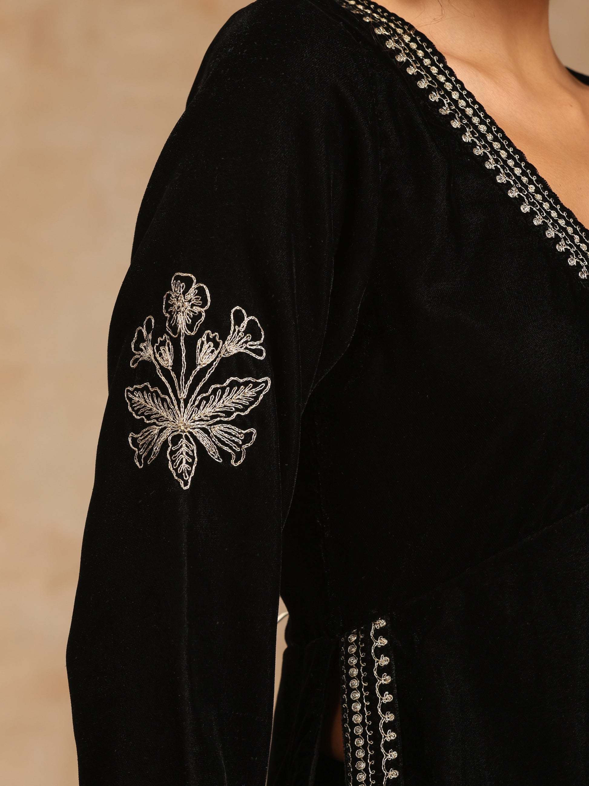 trueBrowns Black Velvet Embroidered Co-ord Set - Swadesiicart
