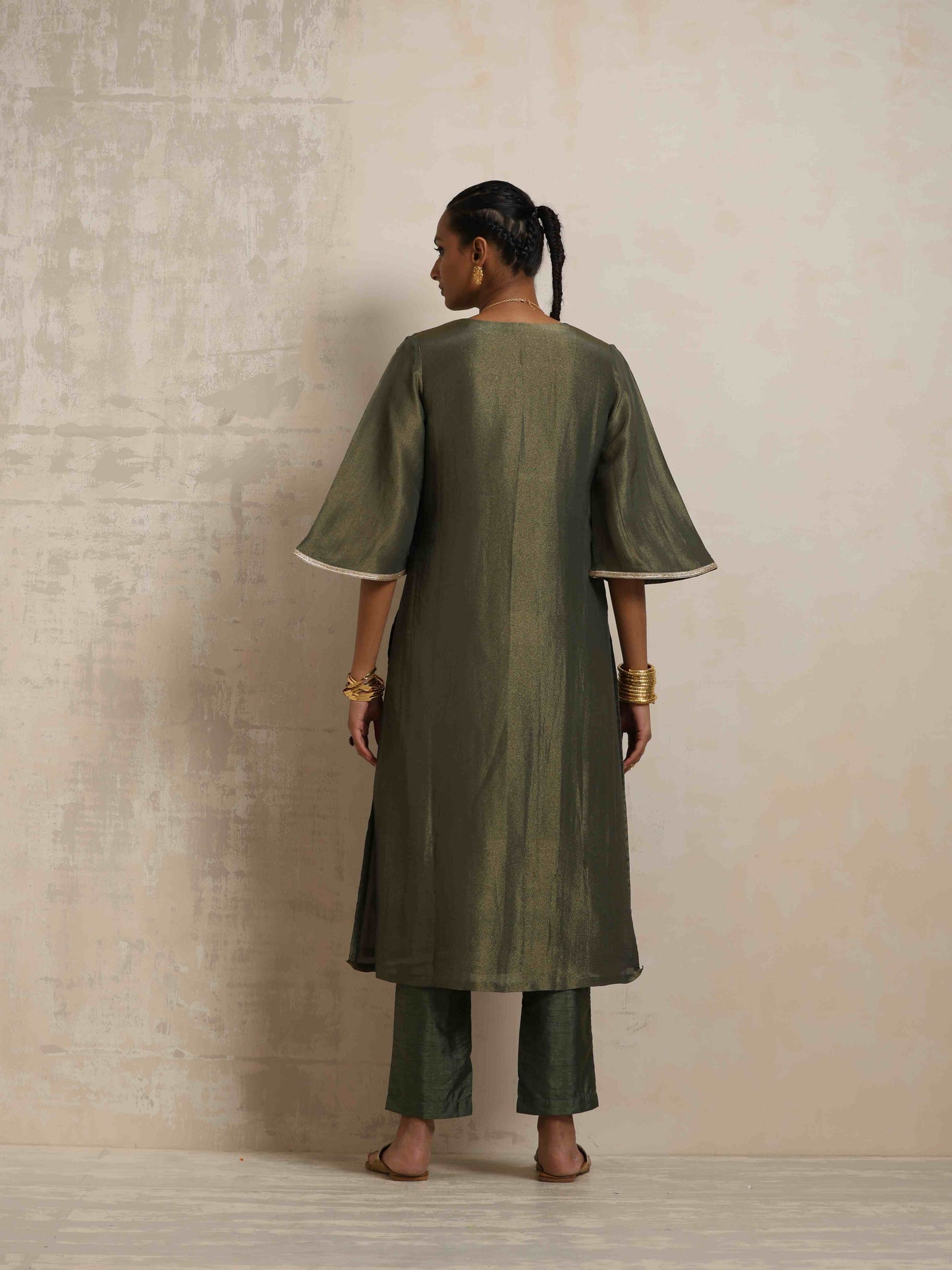 trueBrowns Green Tissue Kurta Set | Swadesiicart