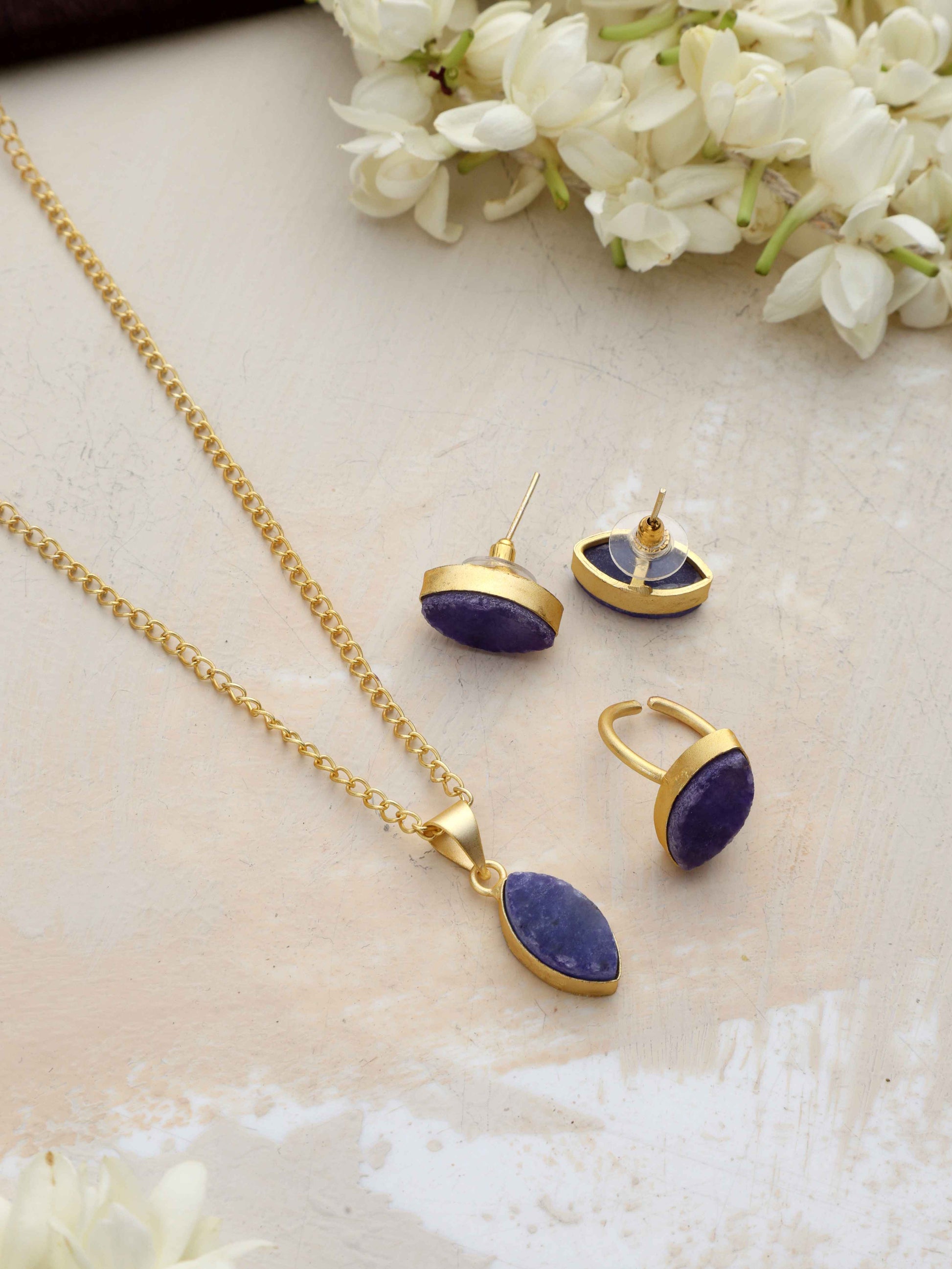 trueBrowns Gold Tone Blue Stone Pendant Set - Swadesiicart