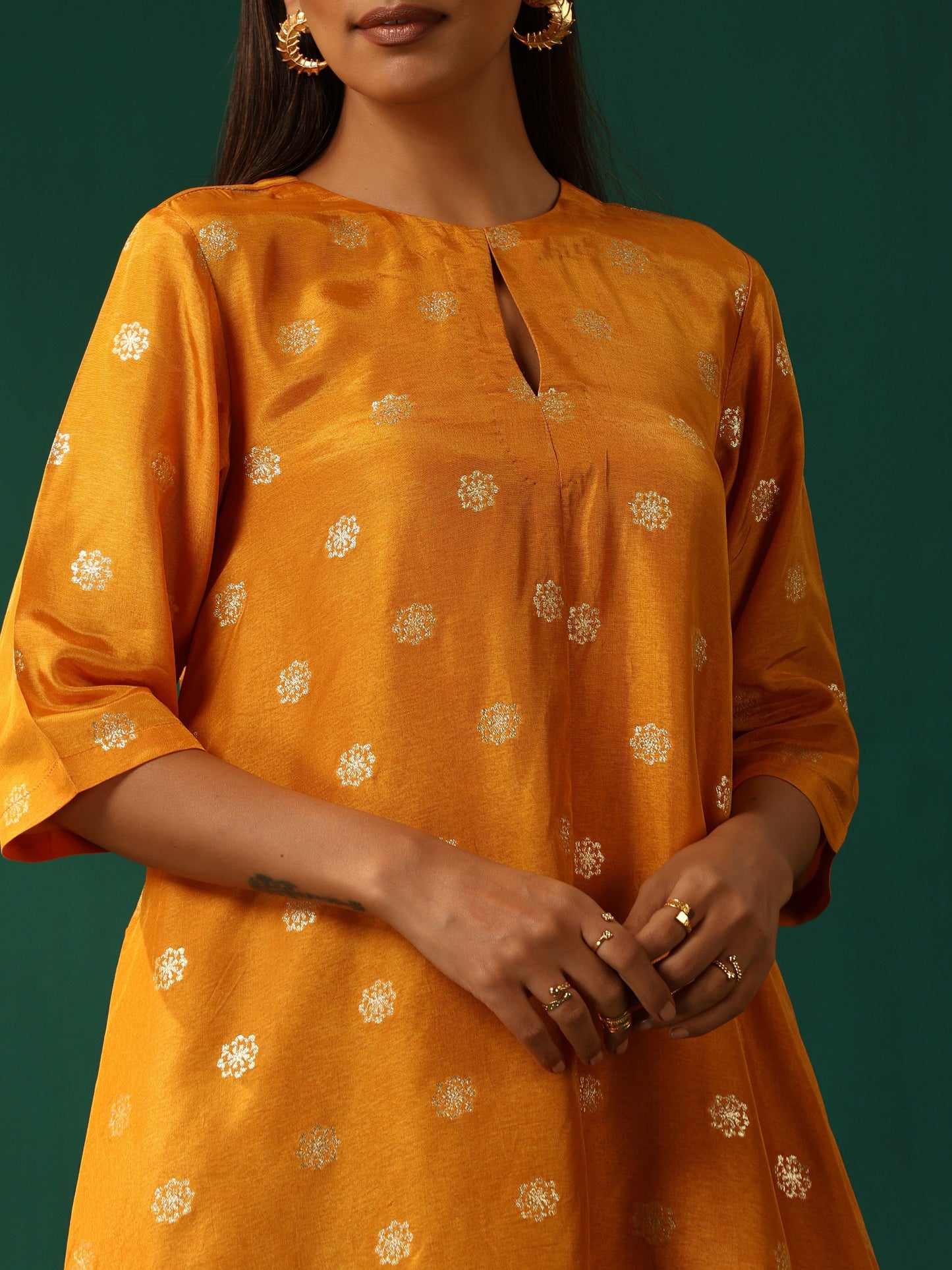 trueBrowns Mustard Geometric Floral Viscose Silk Handkerchief Kurta Pant Set | Swadesiicart
