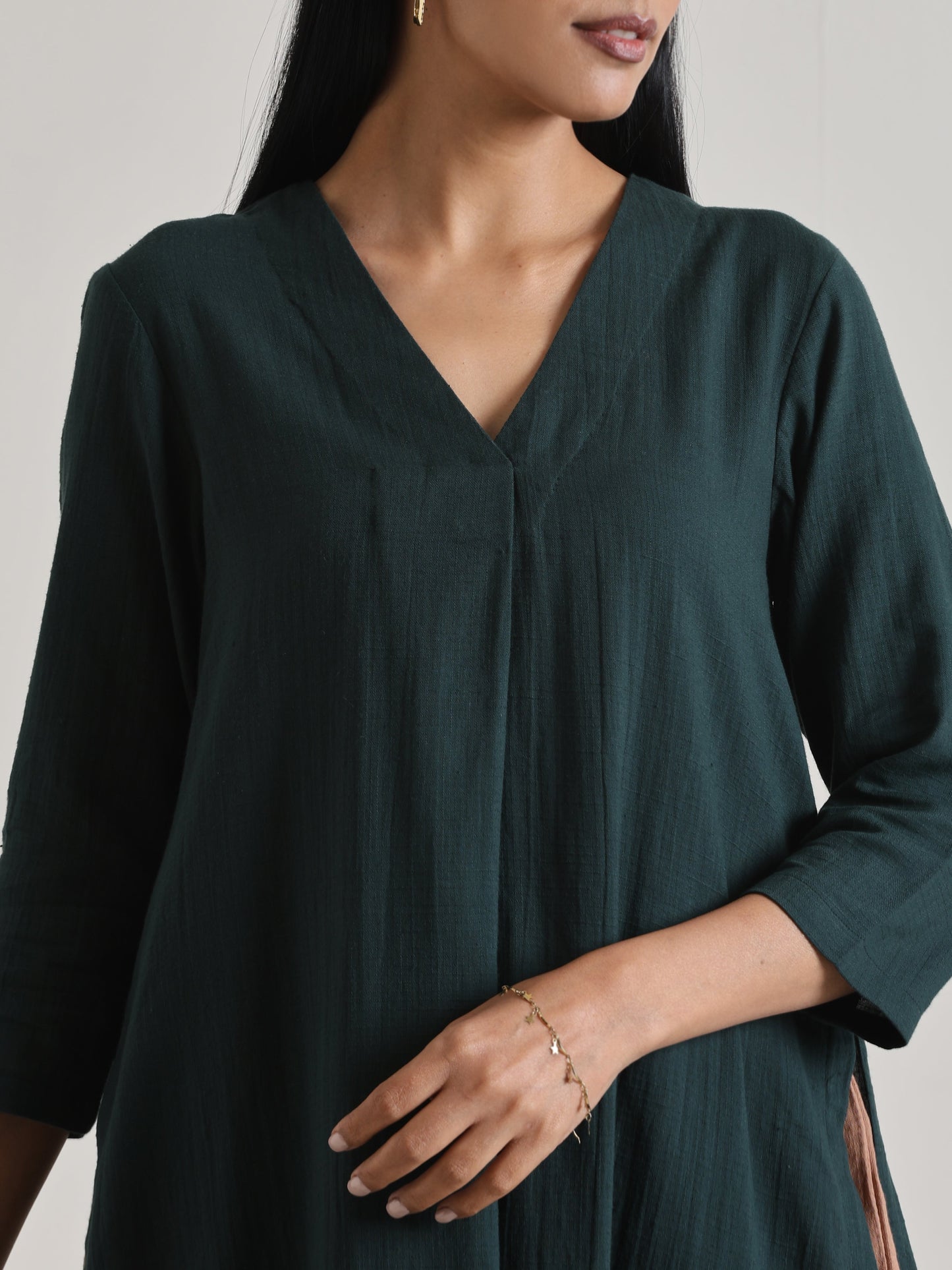 trueBrowns Dark Green Kurta Pant Set | Swadesiicart