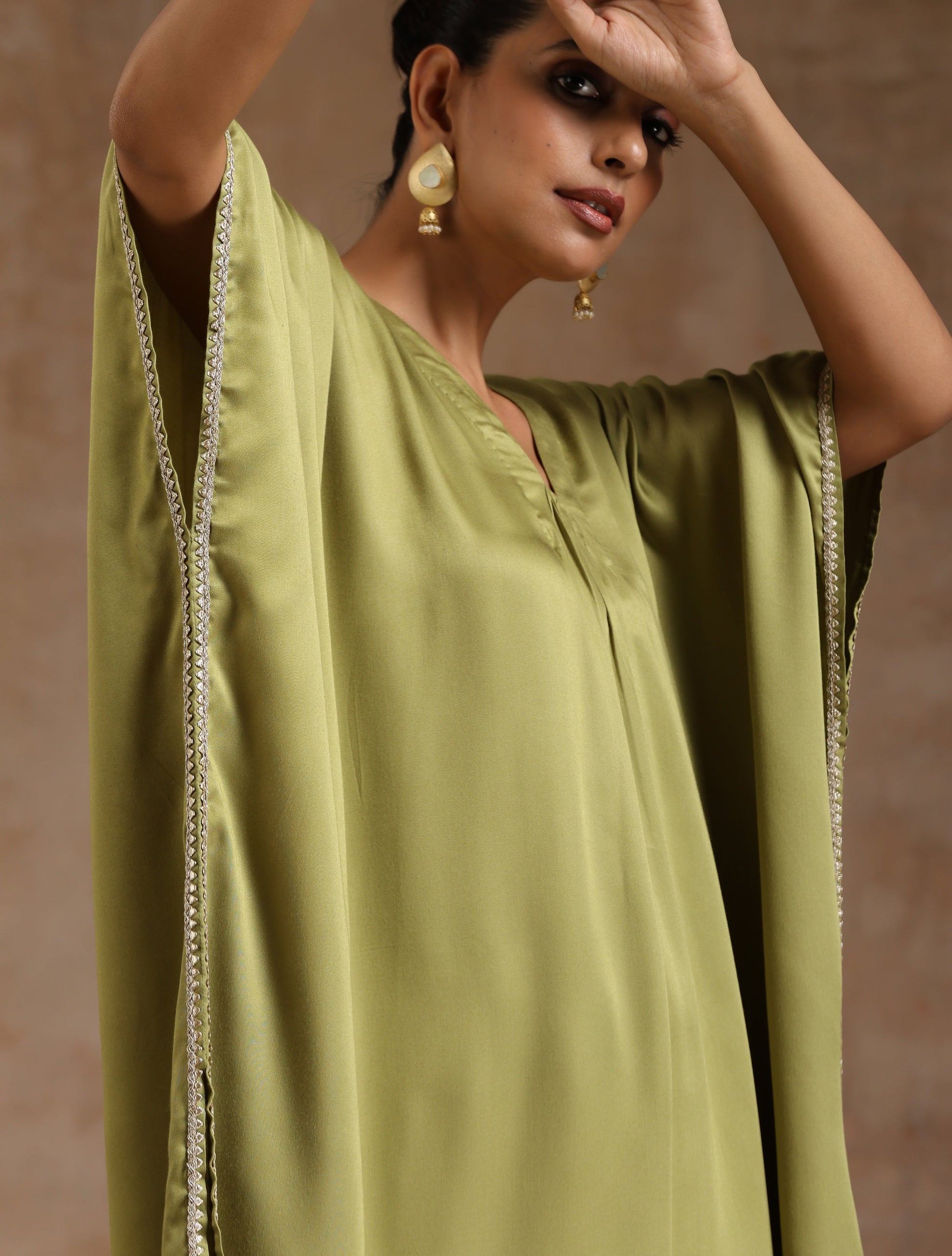 trueBrowns Light Green Modal Satin Kaftan Kurta Set | Swadesiicart