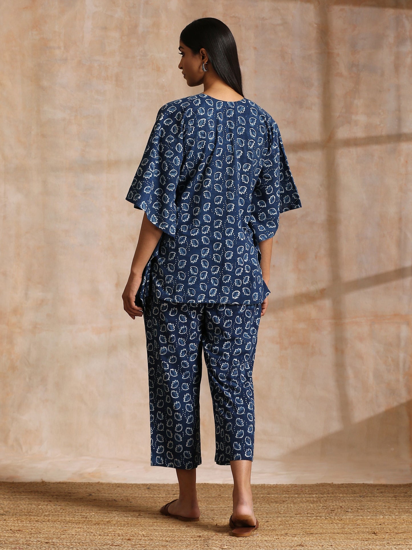 trueBrowns Indigo Dabu Floral Print Cotton Kaftan Co-Ord Set - Swadesiicart