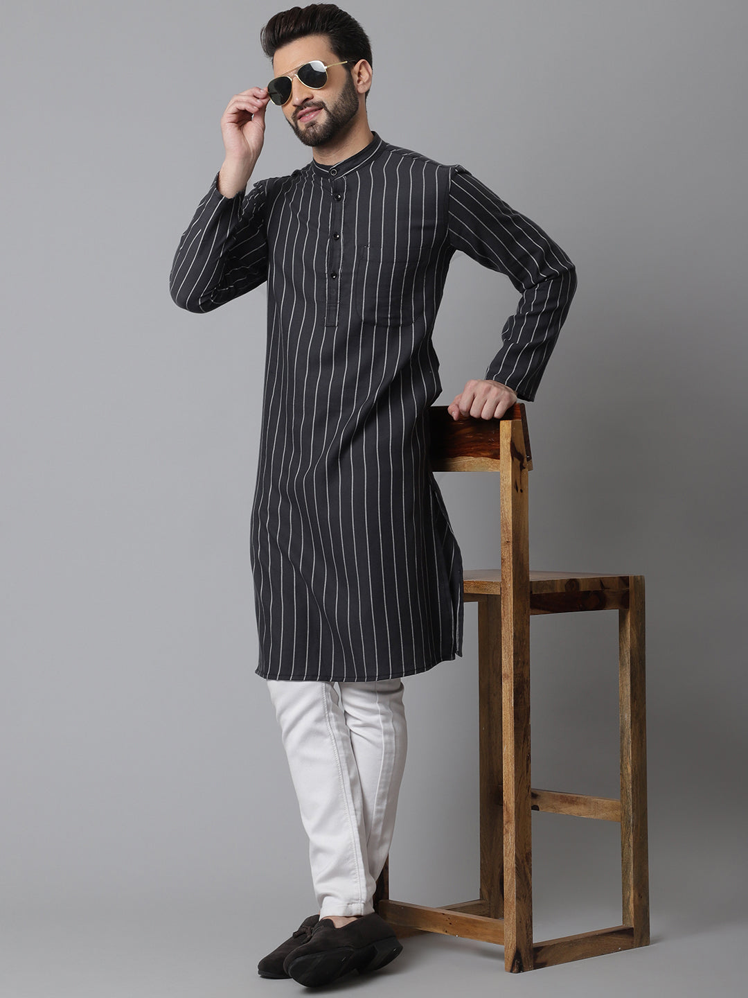 Even Apparels Black Pure Cotton Kurta With Band Collar | Swadesiicart