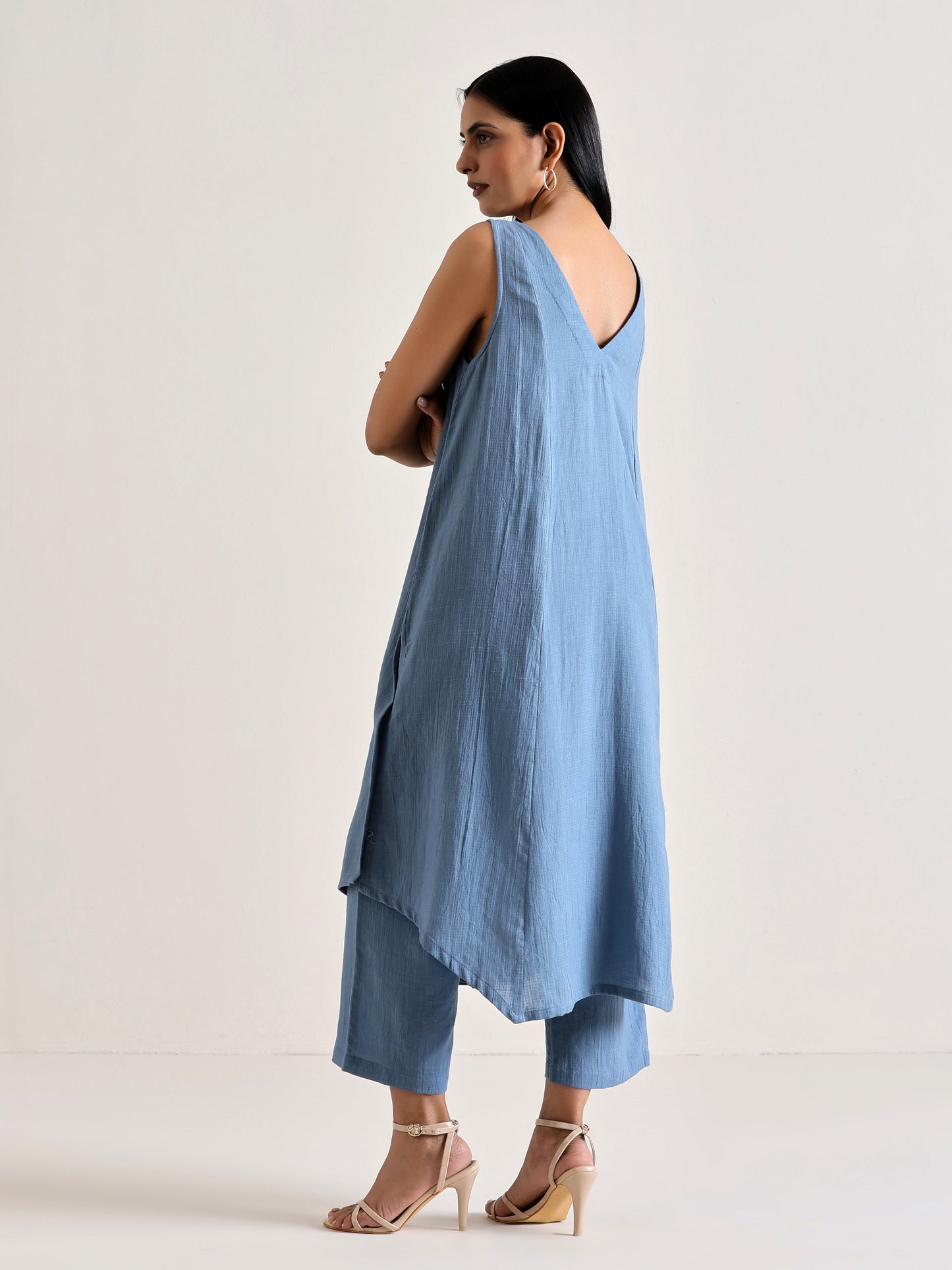 trueBrowns Light Blue Sleeveless Flared Kurta Pant Set | Swadesiicart