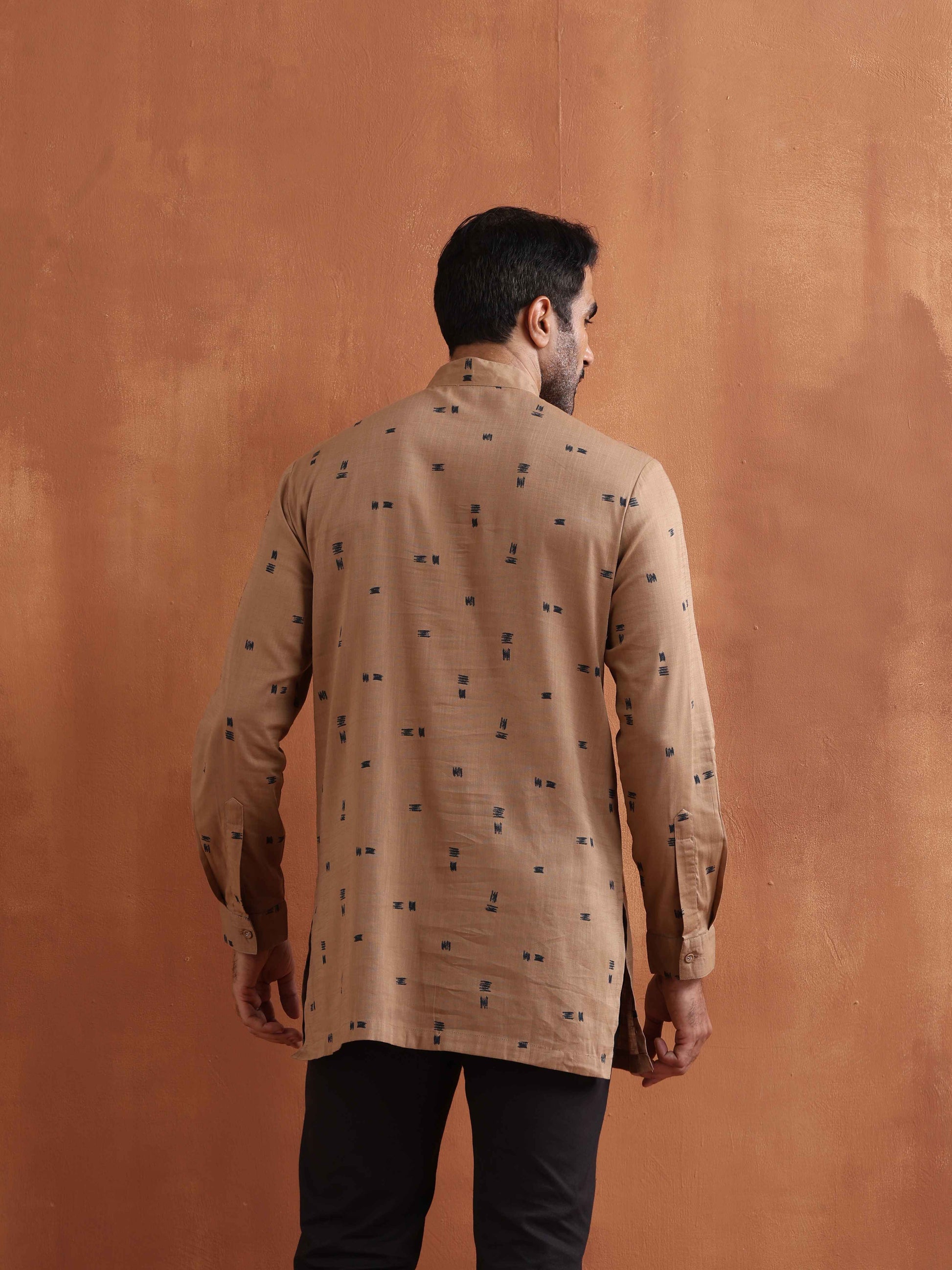 trueBrowns Men's Brown Printed Short Kurta | Swadesiicart