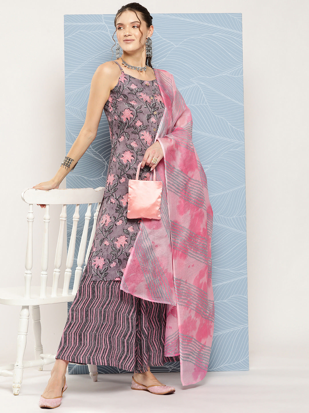 InWeave Women's Mauve Abstract Strappy Set With Dupatta - Swadesiicart