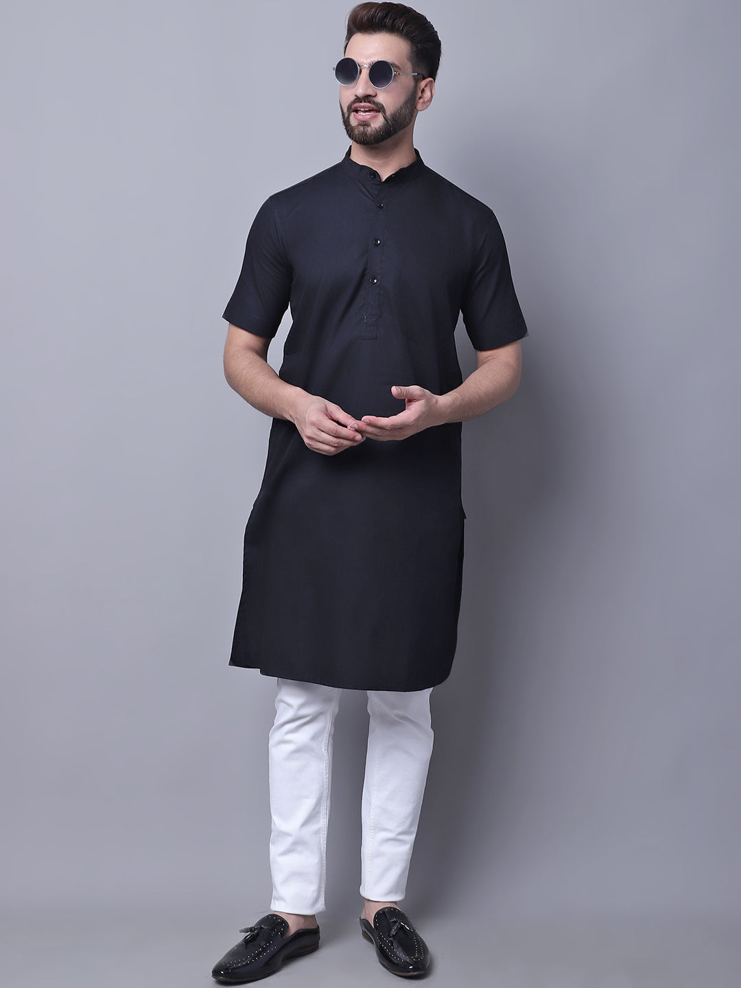 Even Apparels Black Pure Cotton Short Sleeves Kurta With Band Collar | Swadesiicart