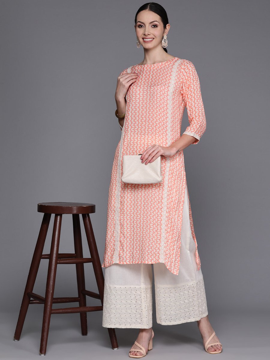 Ahalyaa Abstract Printed Pure Cotton Kurta with Lace Detail | Swadesiicart