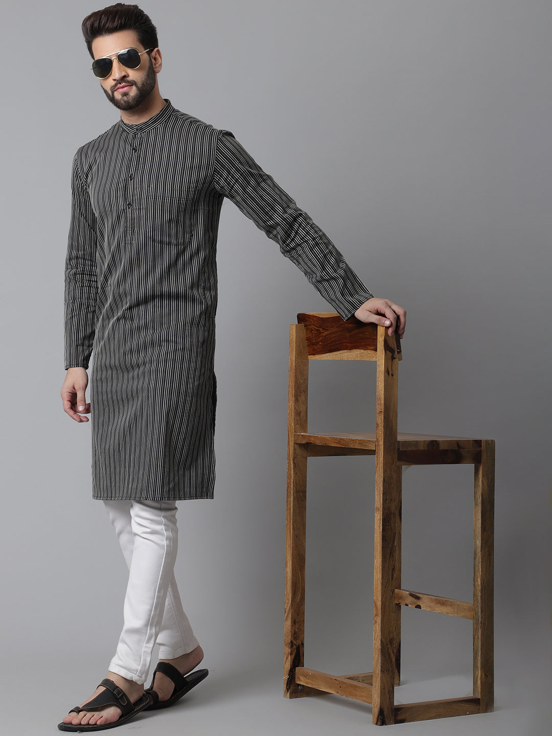 Even Apparels Black Pure Cotton Kurta With Band Collar | Swadesiicart