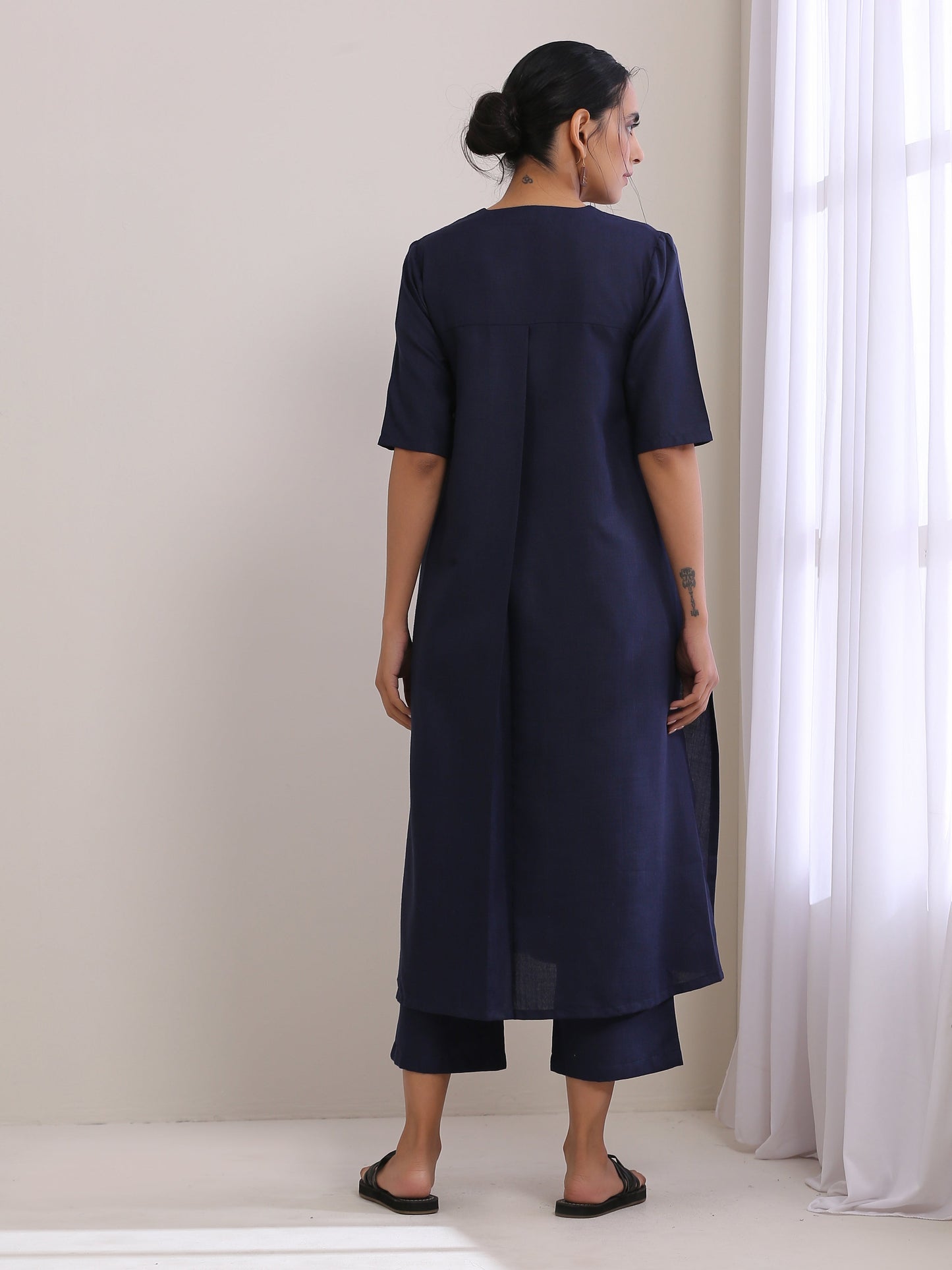 trueBrowns Blue Slub High Slit Kurta Pant Set | Swadesiicart