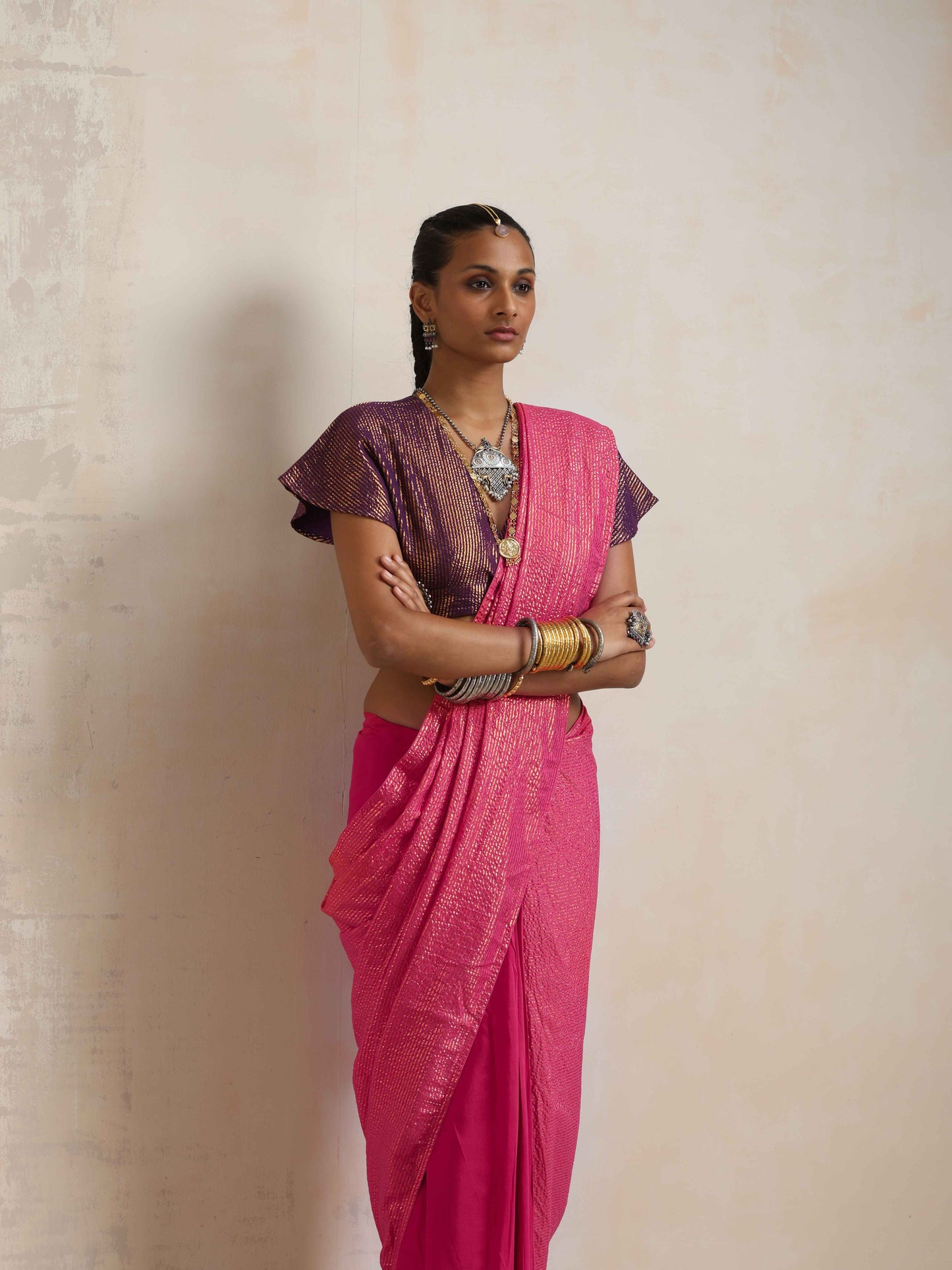 trueBrowns Pink Gold Lurex Ready To Wear Saree | Swadesiicart