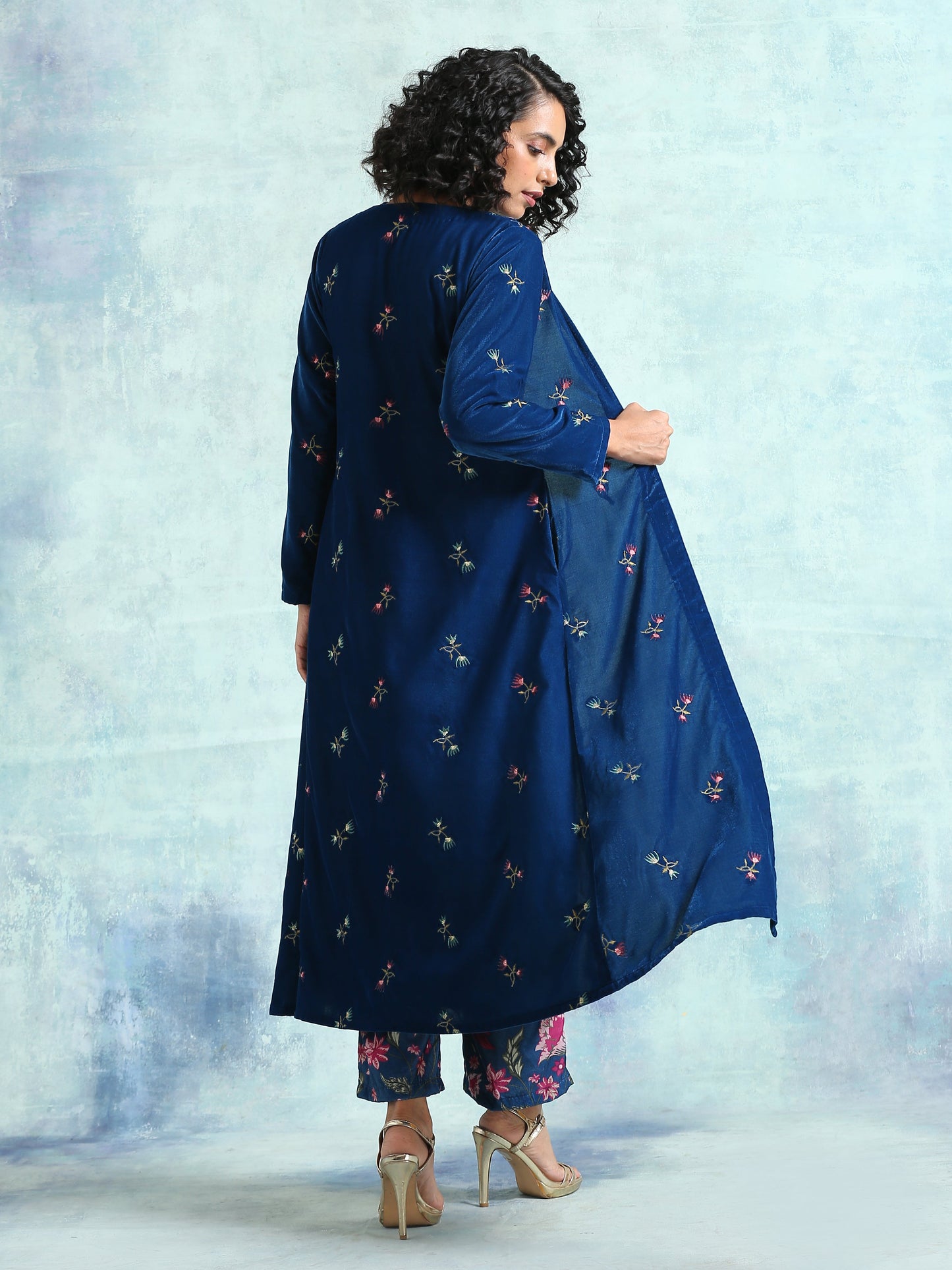 trueBrowns Blue Embroidered Velvet Overlay Jacket | Swadesiicart