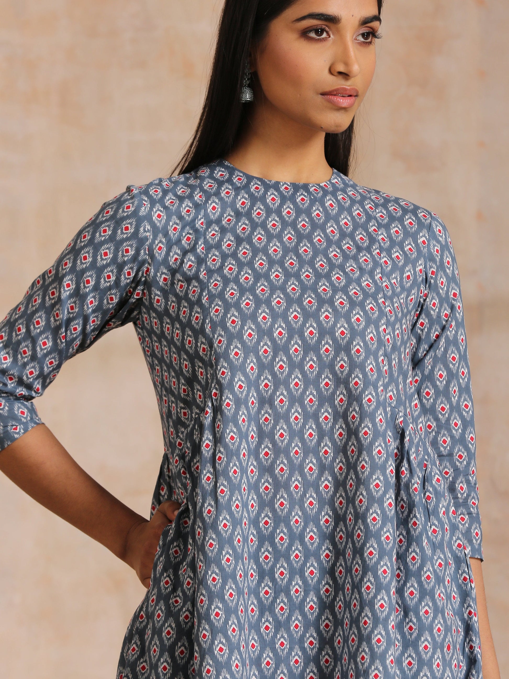 trueBrowns Steel Grey Ikat Print Cotton Gathers Co-Ord Set - Swadesiicart