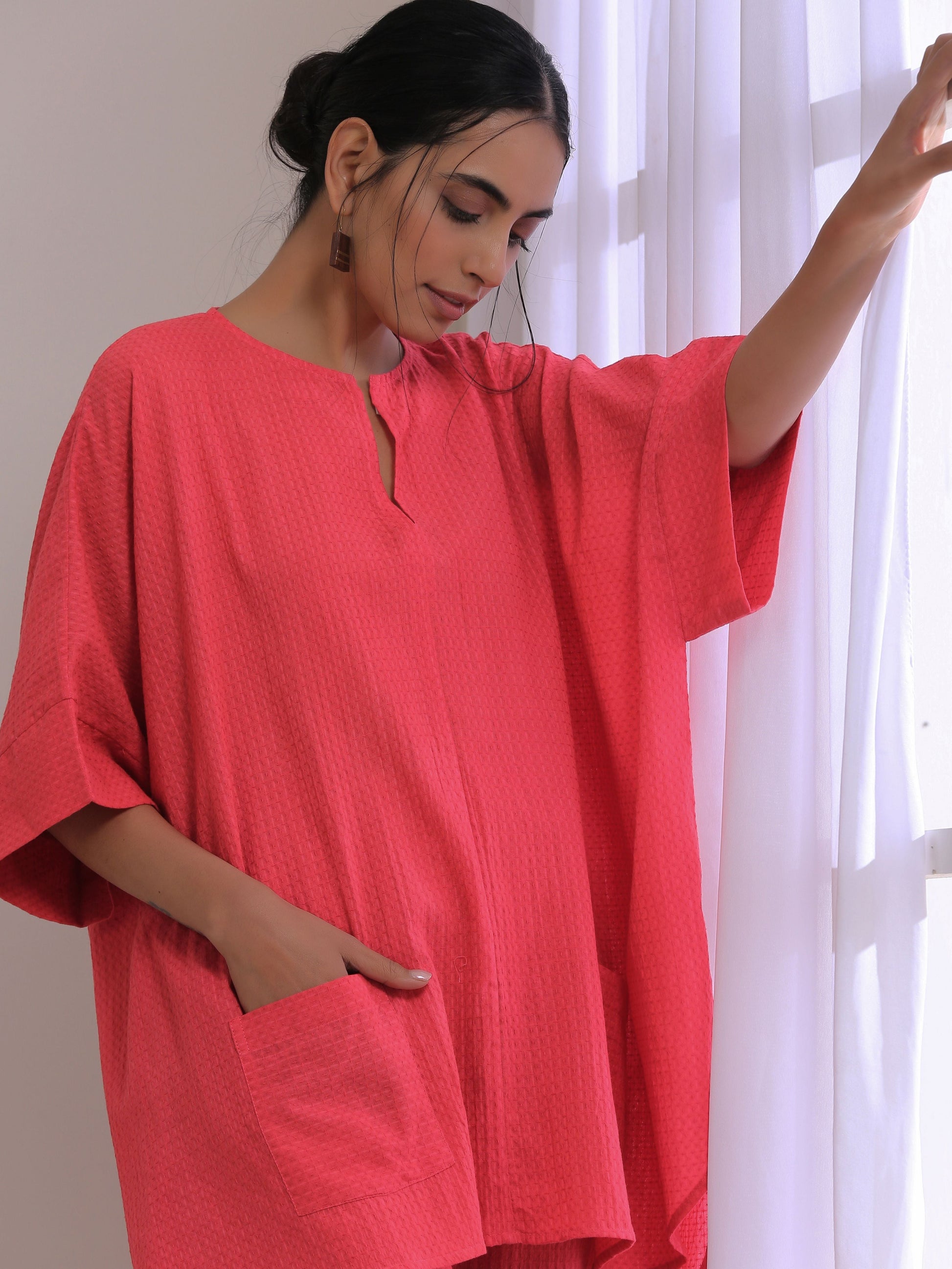 trueBrowns Bright Pink Dobby Boxy Fit High Low Co-Ord Set - Swadesiicart