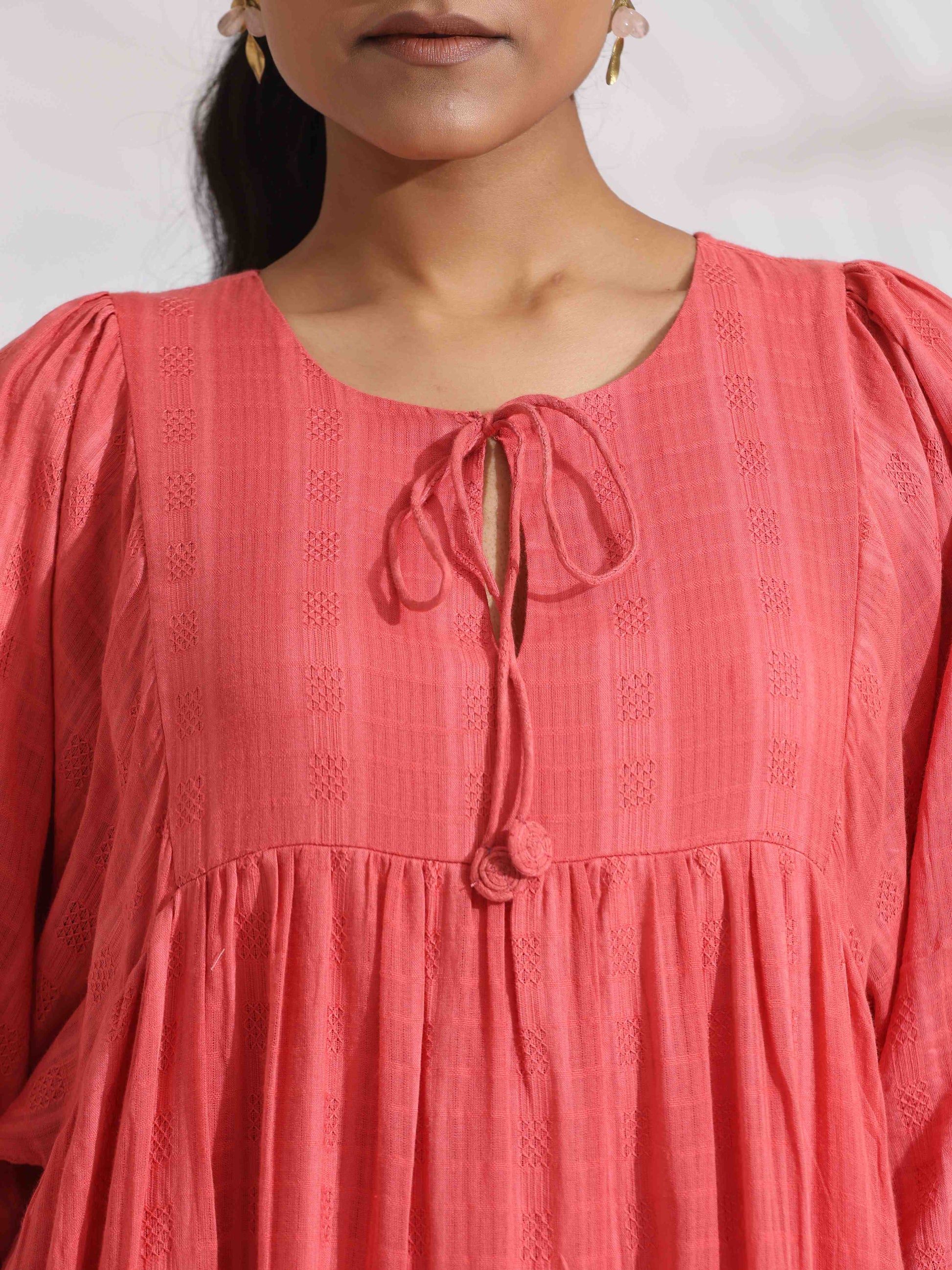 trueBrowns Pink Cotton Tier Dress | Swadesiicart
