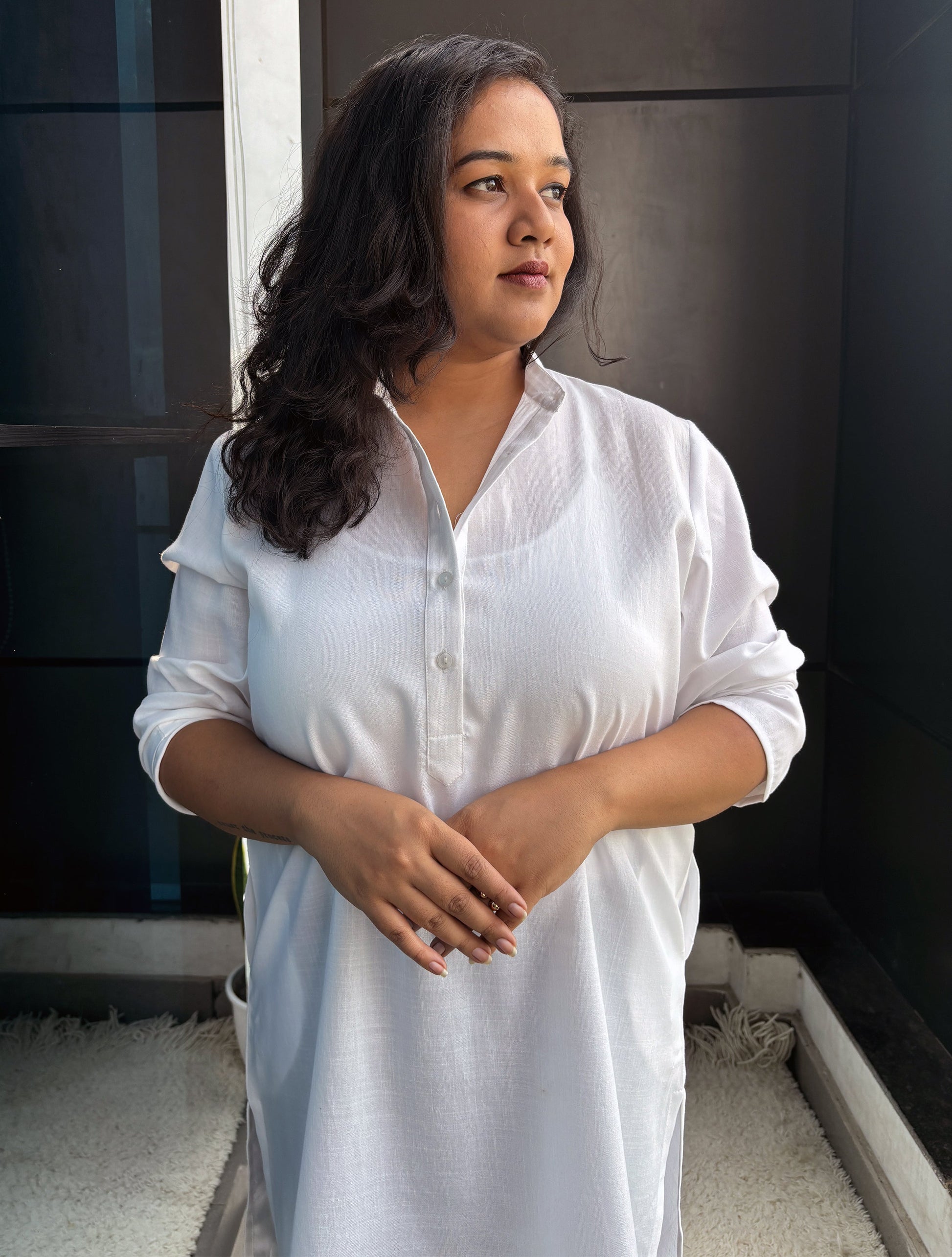 trueBrowns White Slub Kurta | Swadesiicart