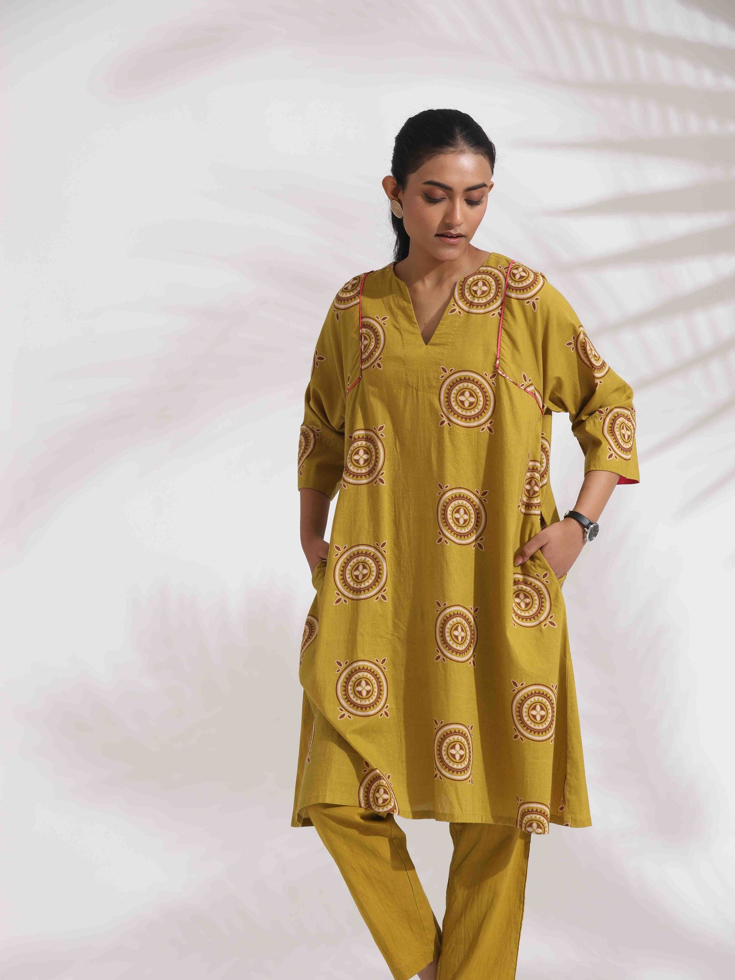 trueBrowns Green Cotton Print Kimono Sleeves Kurta Co-ord Set - Swadesiicart