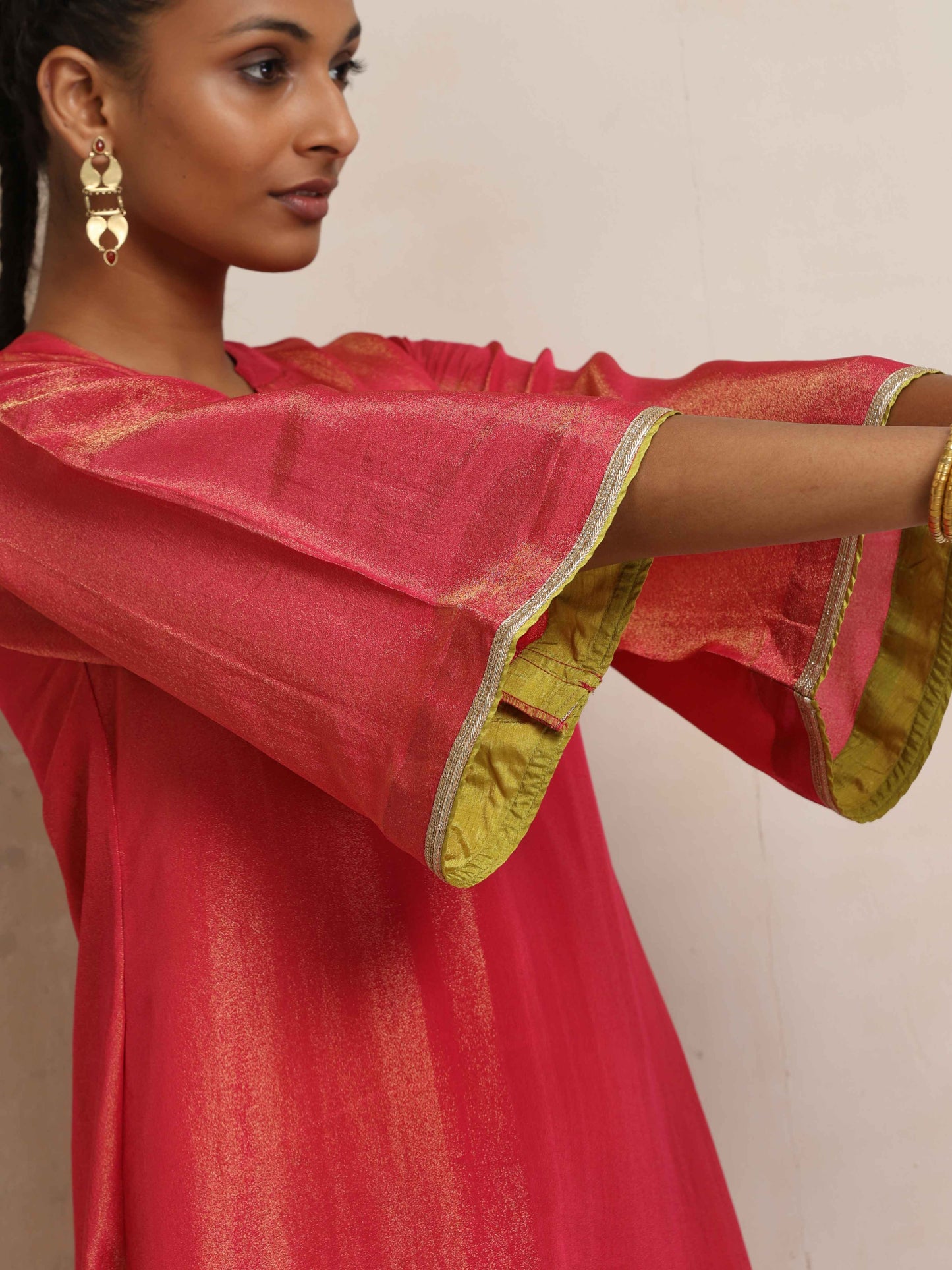 trueBrowns Hot Pink Tissue Flared Kurta Set | Swadesiicart