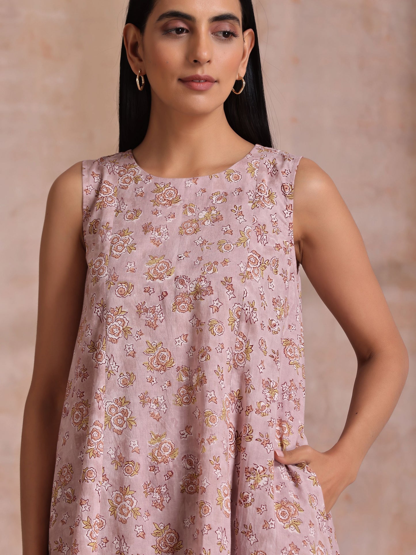 trueBrowns Grey Overall Floral Block Print Cotton High-Low Co-Ord Set - Swadesiicart