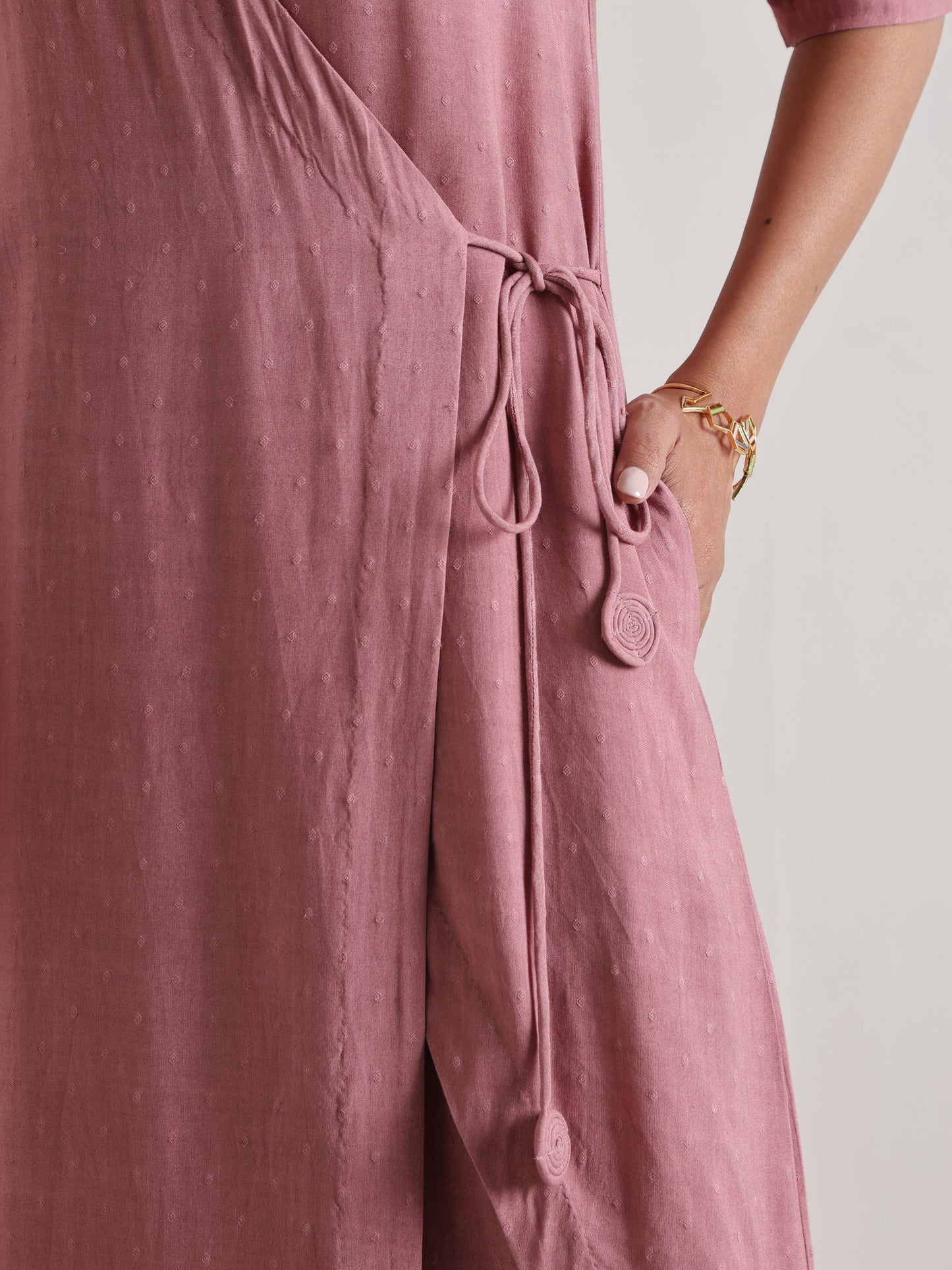 trueBrowns Mauve Angrakha Kurta Set | Swadesiicart