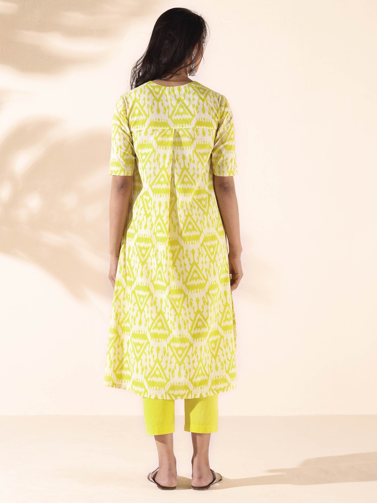 trueBrowns Lime Cotton Ikat Kurta Pant Set | Swadesiicart