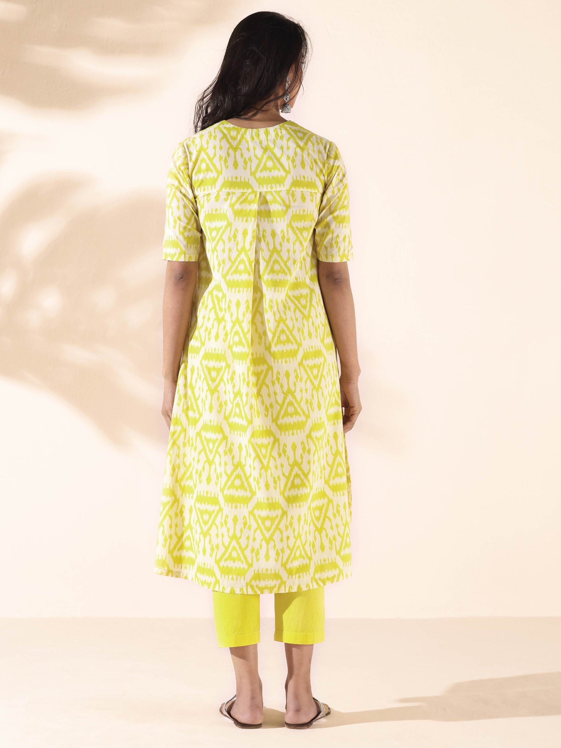 trueBrowns Lime Cotton Ikat Kurta Pant Set | Swadesiicart
