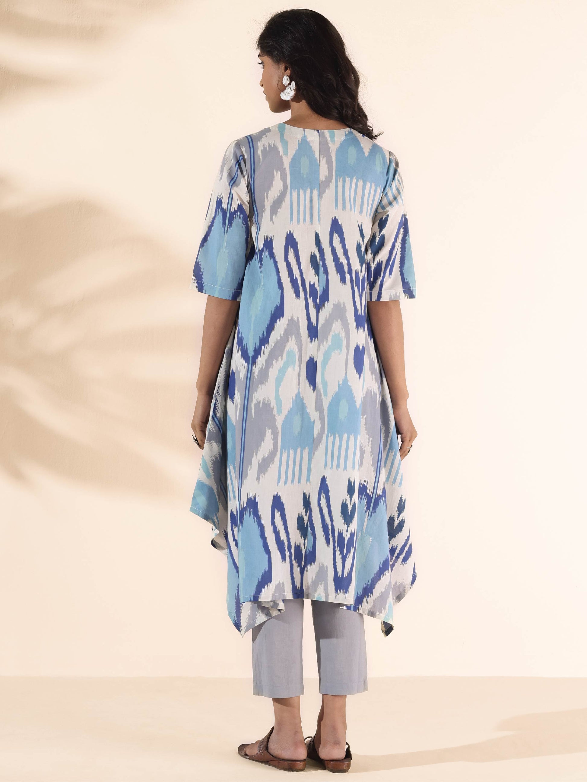 trueBrowns Blue Cotton Ikat Flared Kurta Pant Set | Swadesiicart