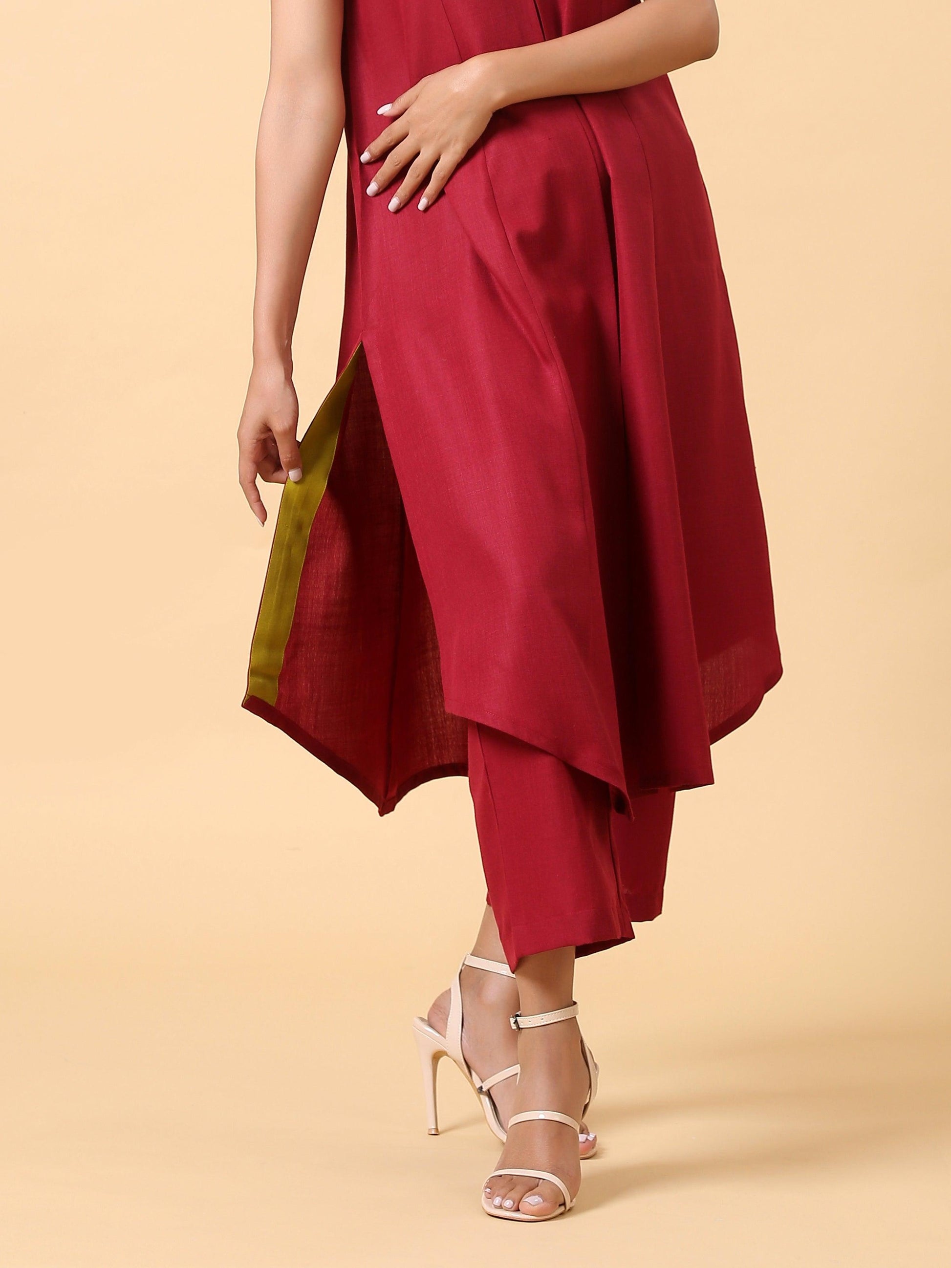 trueBrowns Cotton Linen Maroon Sleeveless Kurta Pant Set | Swadesiicart